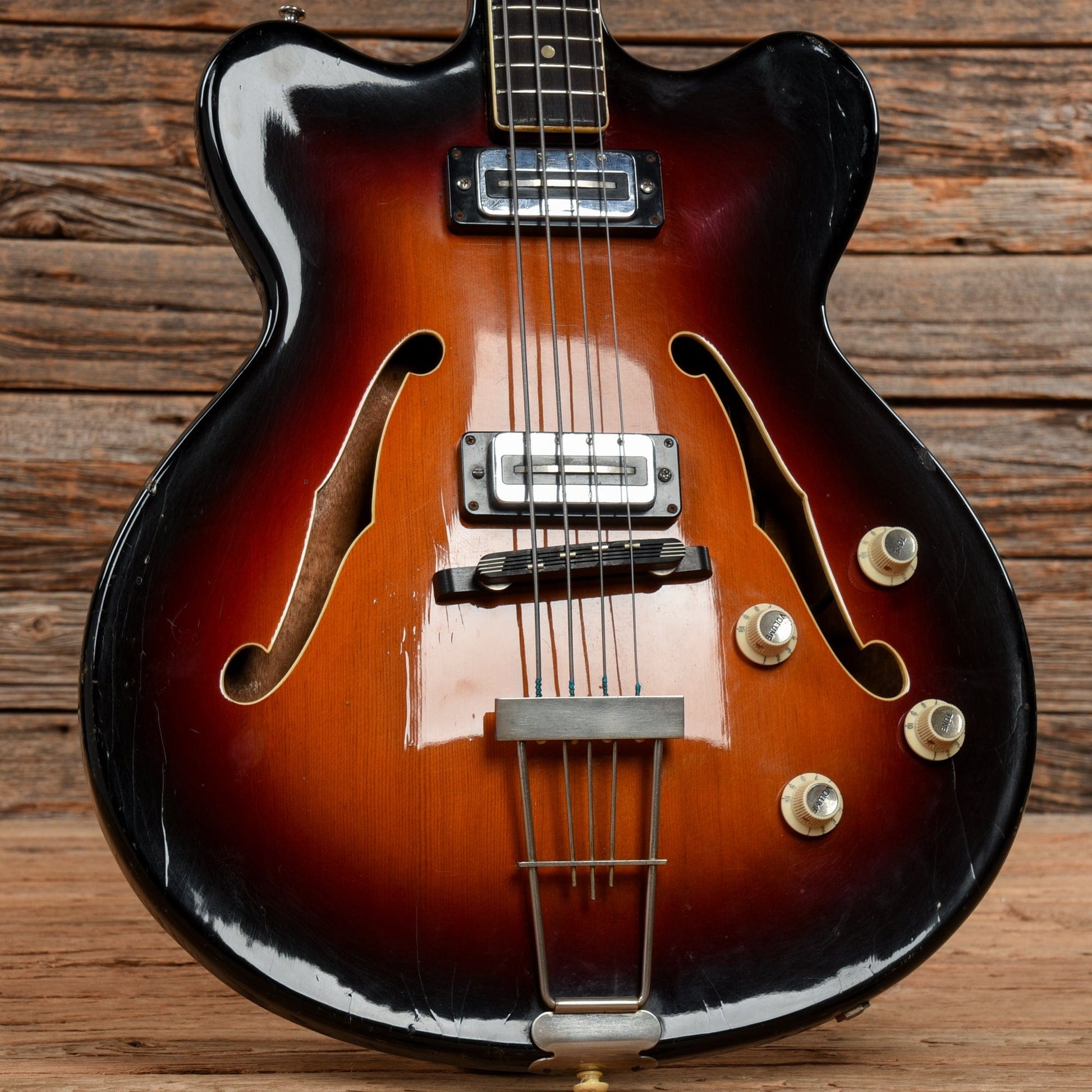 Hofner 500/6 Sunburst 1960s Bass Guitars / 4-String