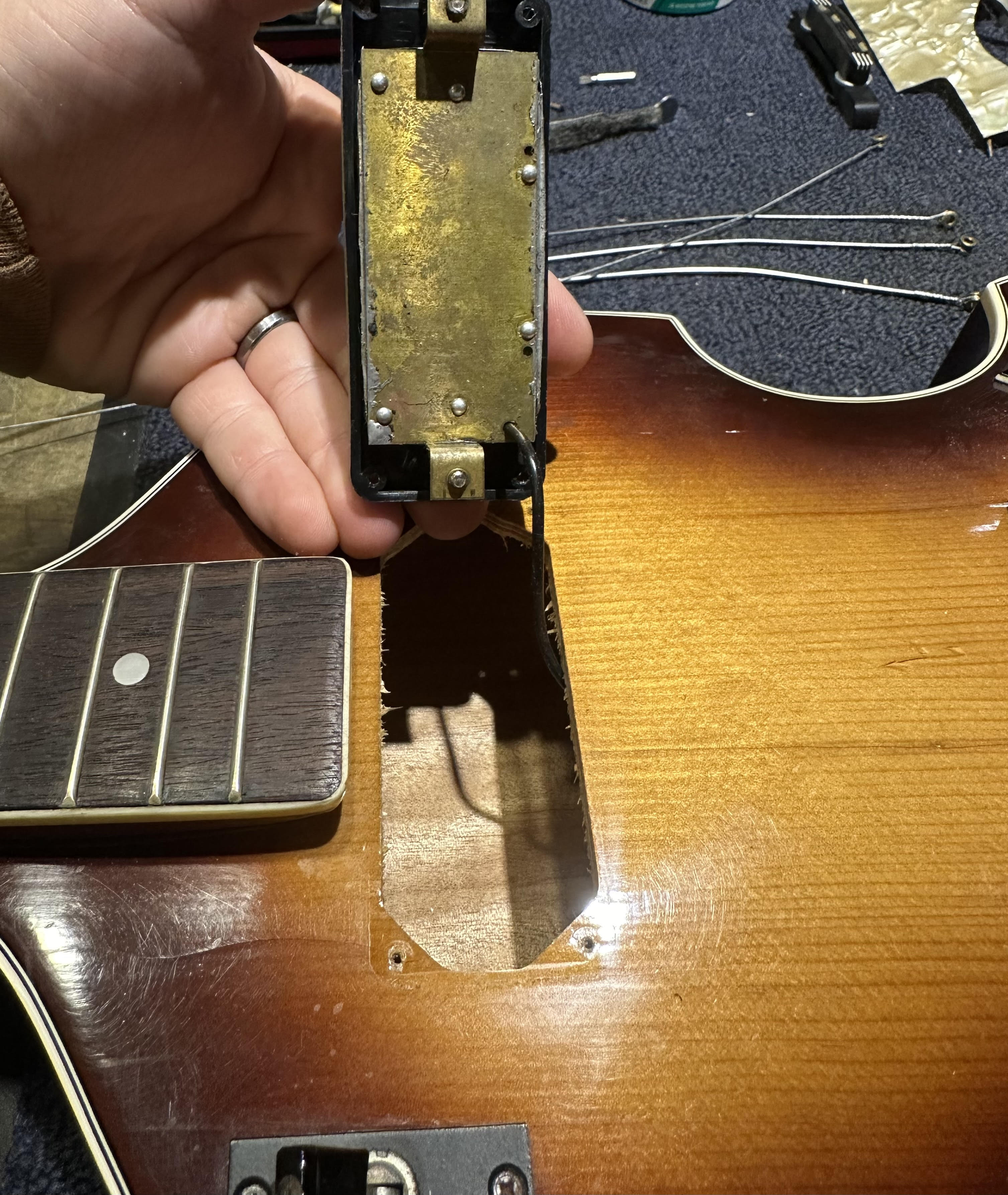 Hofner 5000/1 Sunburst 1970 Bass Guitars / 4-String