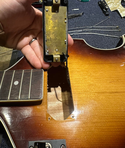 Hofner 5000/1 Sunburst 1970 Bass Guitars / 4-String