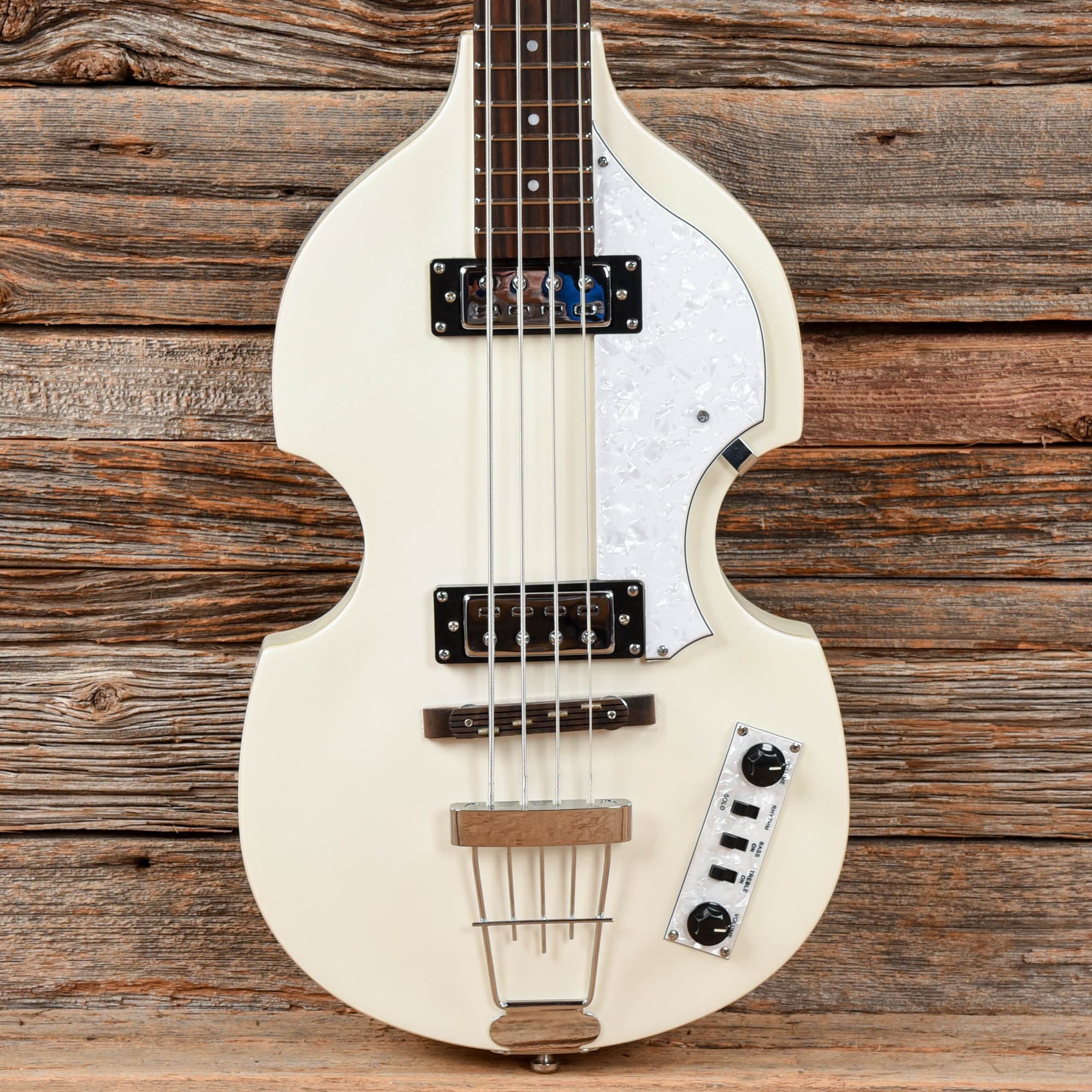 Hofner Ignition Pro Violin Bass Pearl White – Chicago Music Exchange