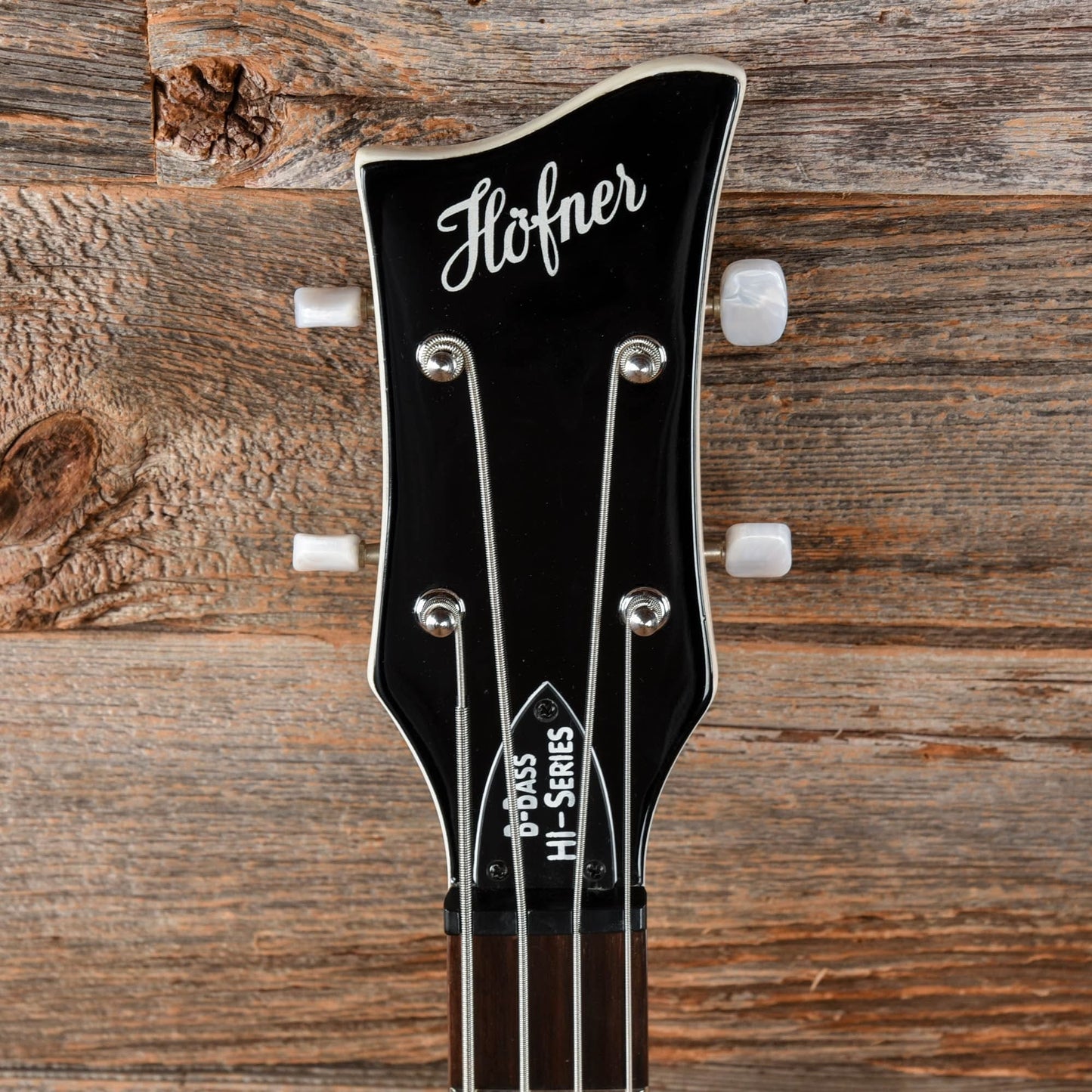 Hofner Ignition Pro Violin Bass Pearl White Bass Guitars / 4-String