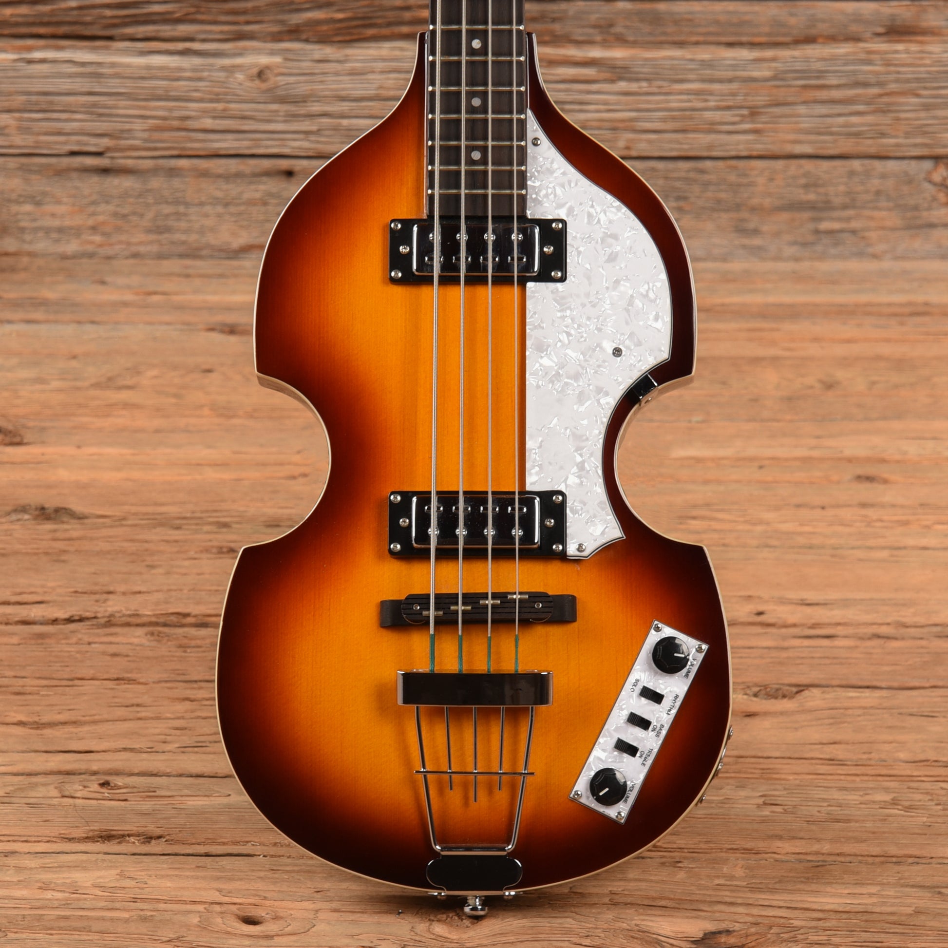 Hofner Ignition Series Violin Bass Sunburst Bass Guitars / 4-String