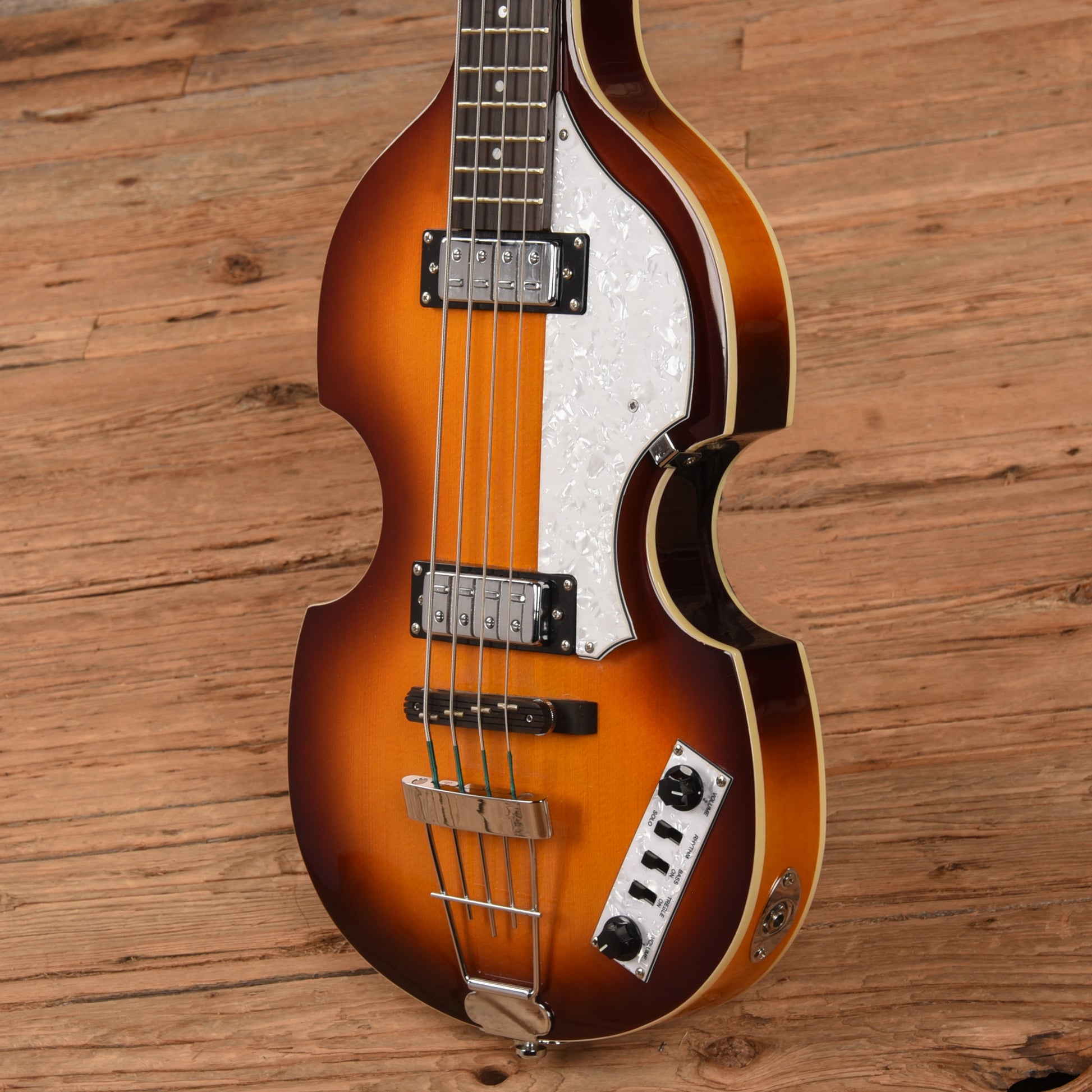 Hofner Ignition Series Violin Bass Sunburst Bass Guitars / 4-String