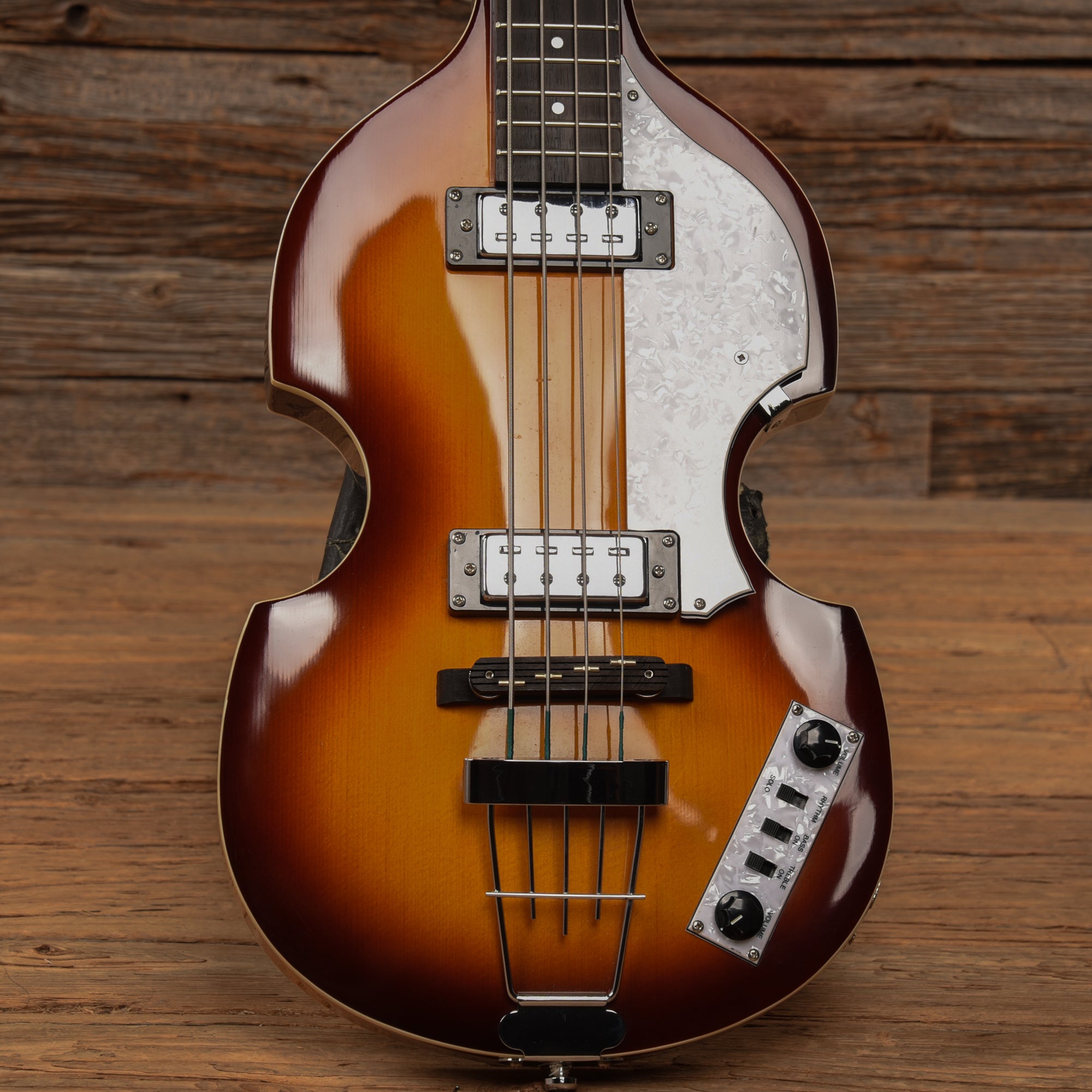 Hofner Ignition Series Violin Bass Sunburst Bass Guitars / 4-String