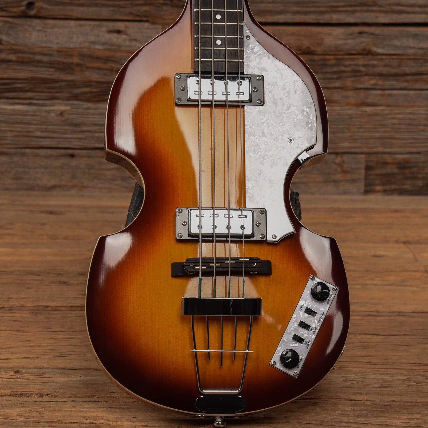 Hofner Ignition Series Violin Bass Sunburst Bass Guitars / 4-String