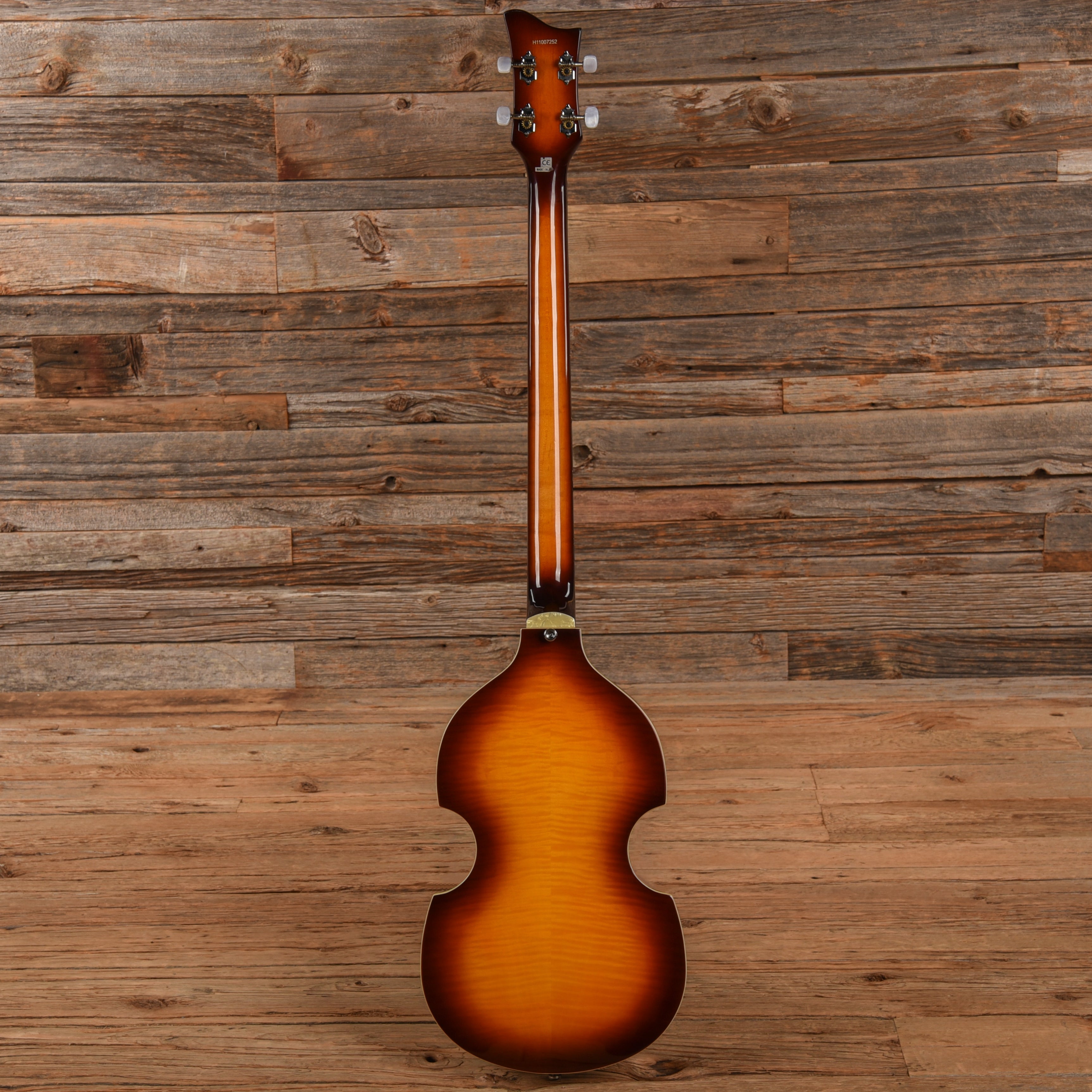 Hofner Ignition Series Violin Bass Sunburst Bass Guitars / 4-String
