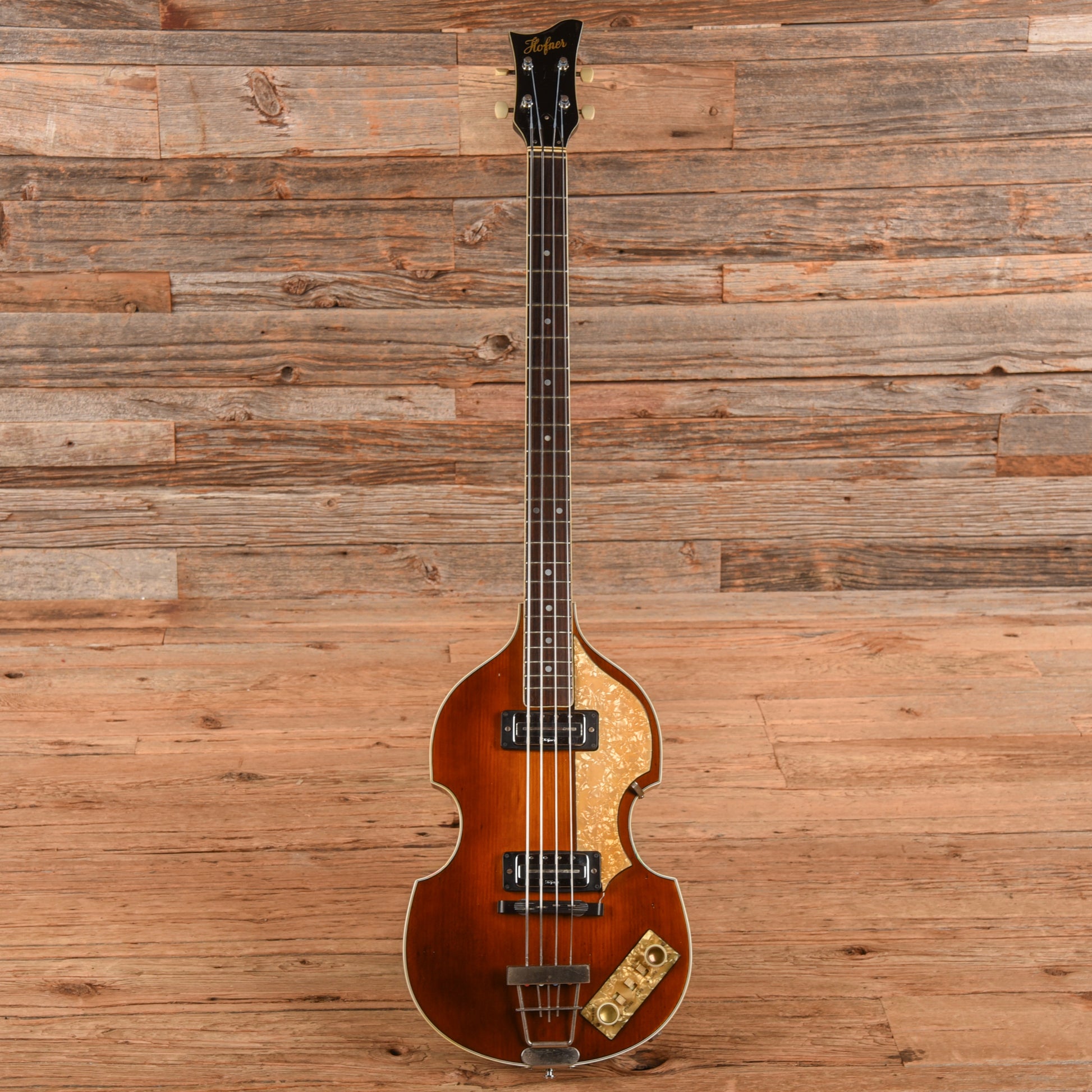 Hofner 500/1 Sunburst 1968 Bass Guitars