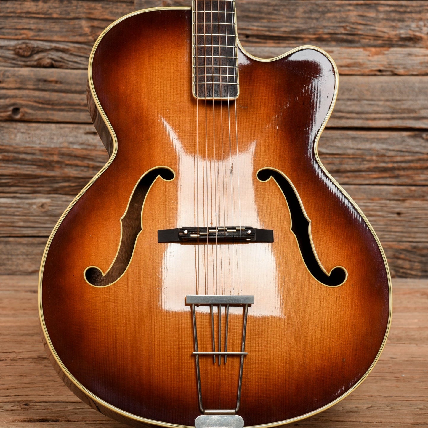 Hofner 4550/S Sunburst 1960s Electric Guitars / Archtop