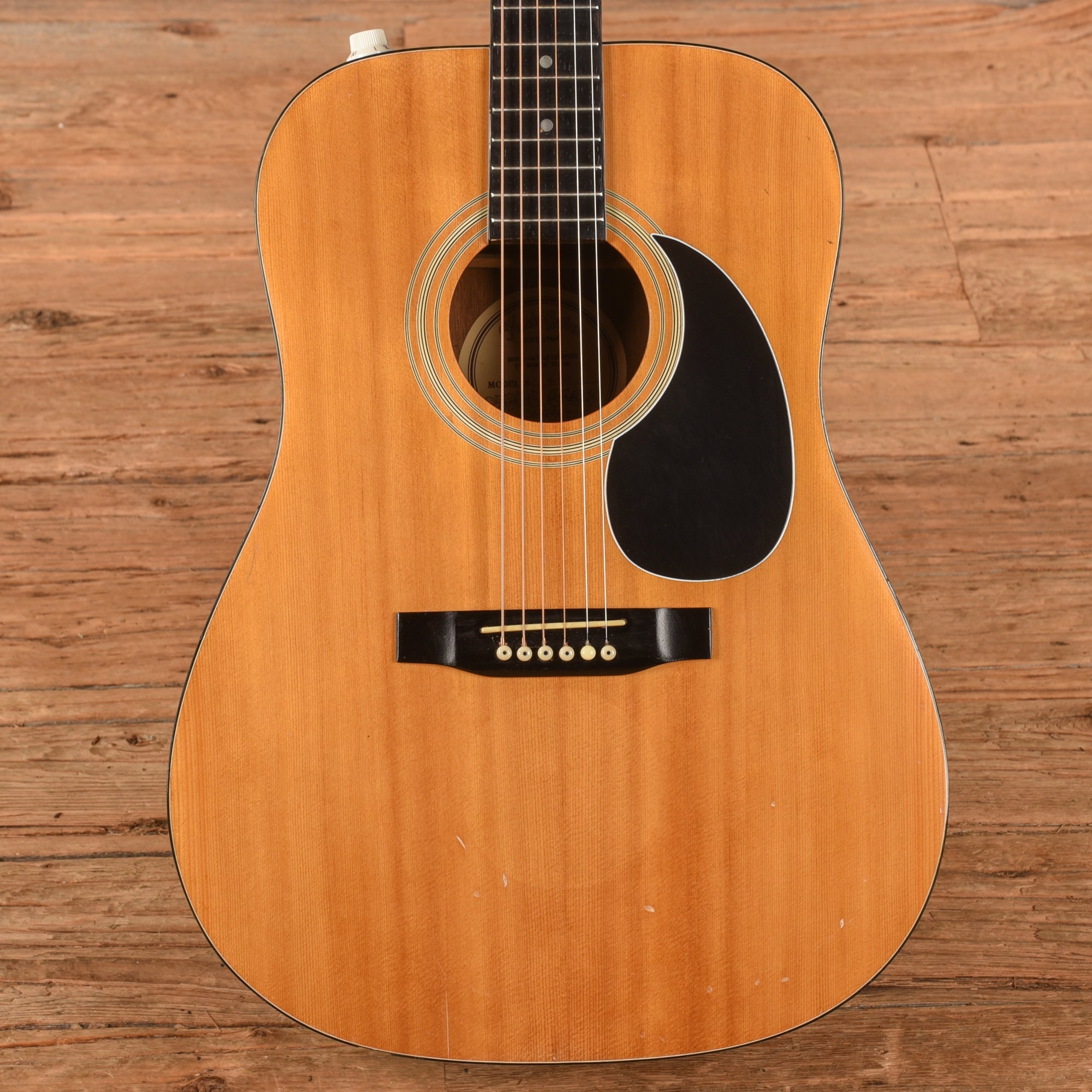 Hondo H-18E Natural Acoustic Guitars