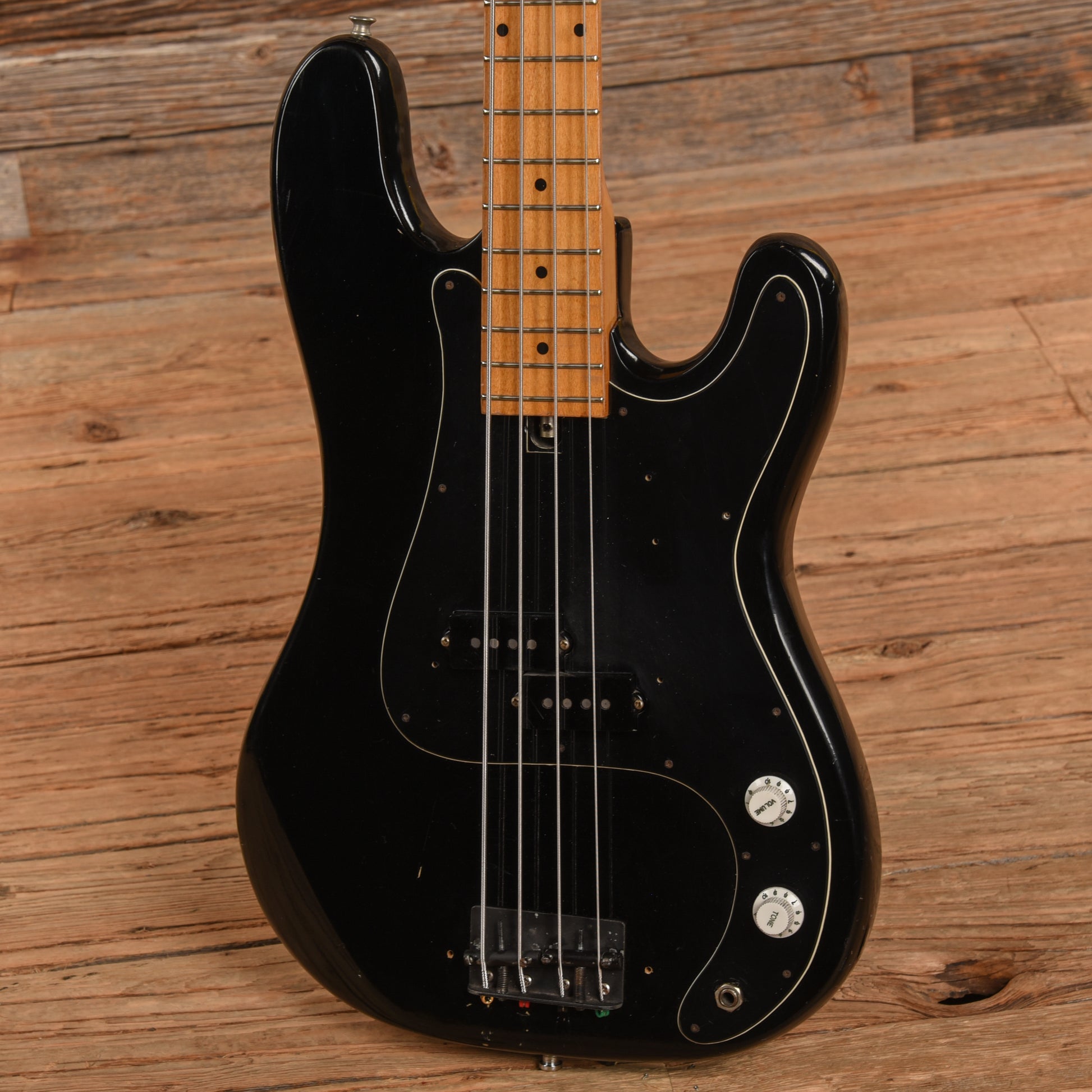 Hondo II Bass Black Bass Guitars / 4-String