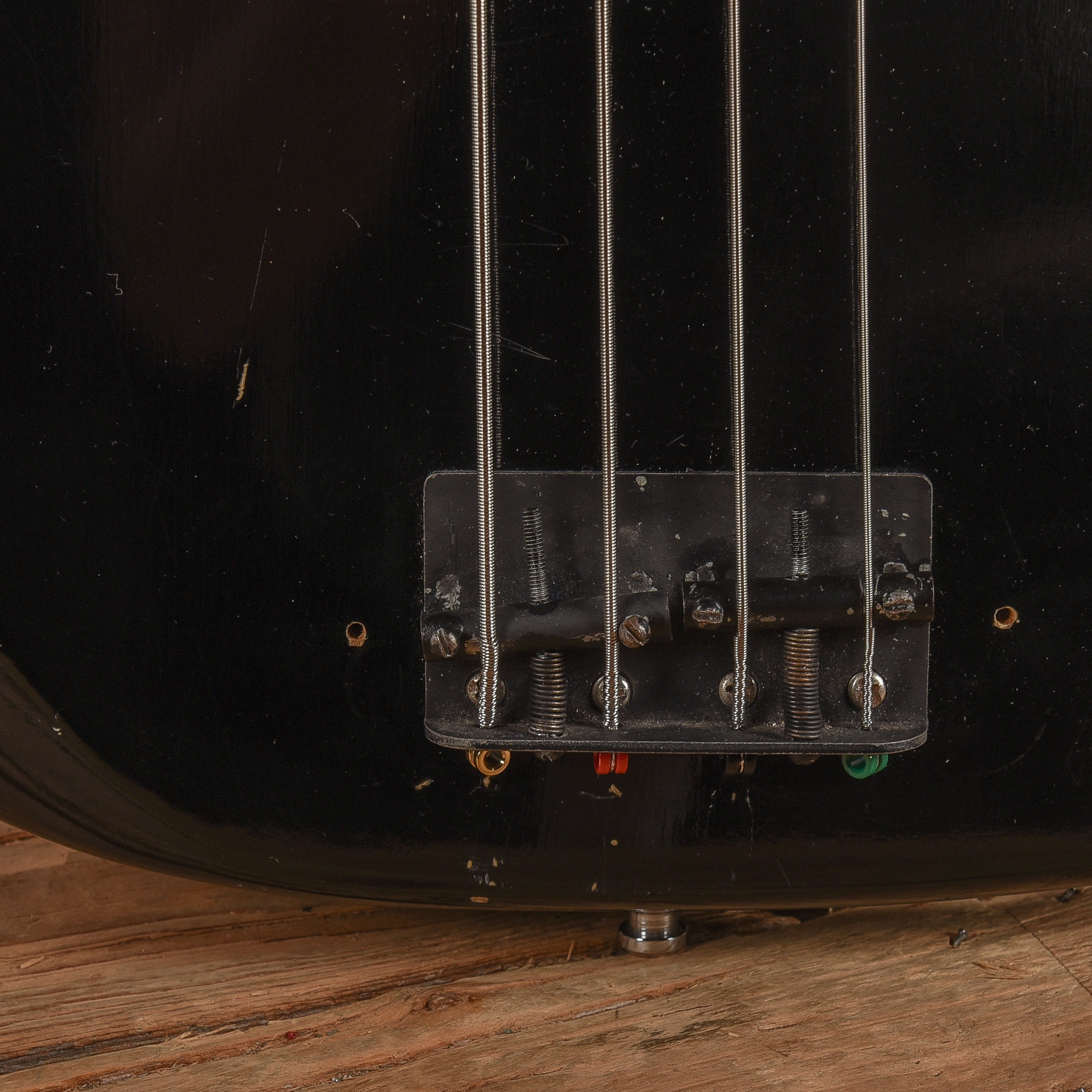 Hondo II Bass Black Bass Guitars / 4-String