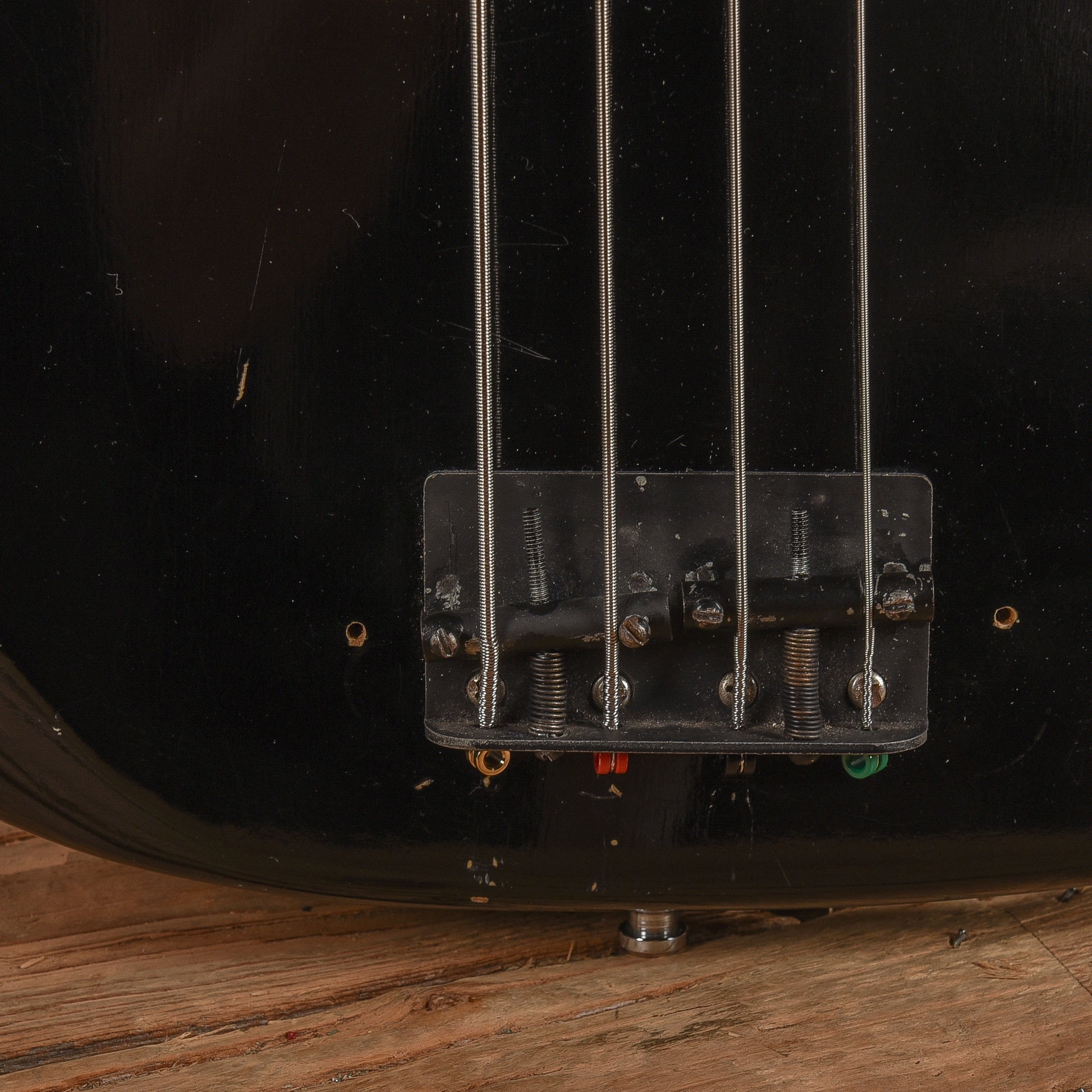 Hondo II Bass Black Bass Guitars / 4-String