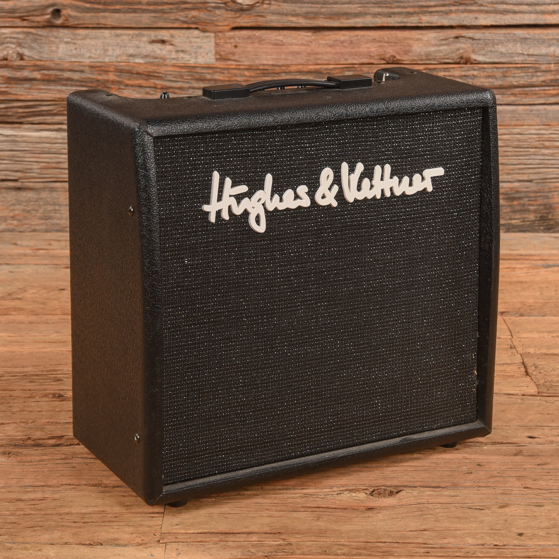 Hughes & Kettner Edition Blue 15R 2-Channel 15-Watt 1x8" Guitar Combo Amps / Guitar Amps / Guitar Cabinets