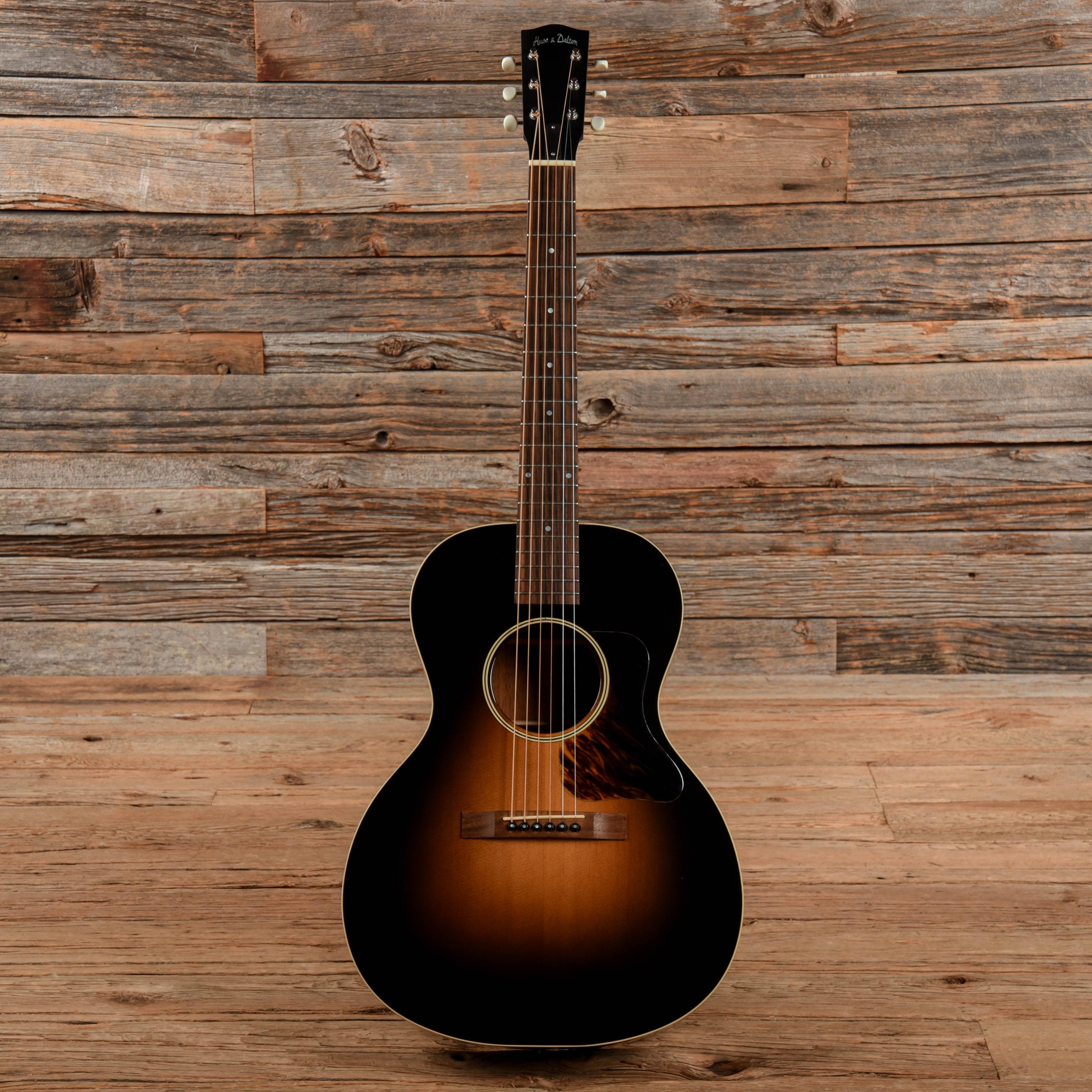 Huss & Dalton Crossroads Sunburst 2013 Acoustic Guitars / Concert