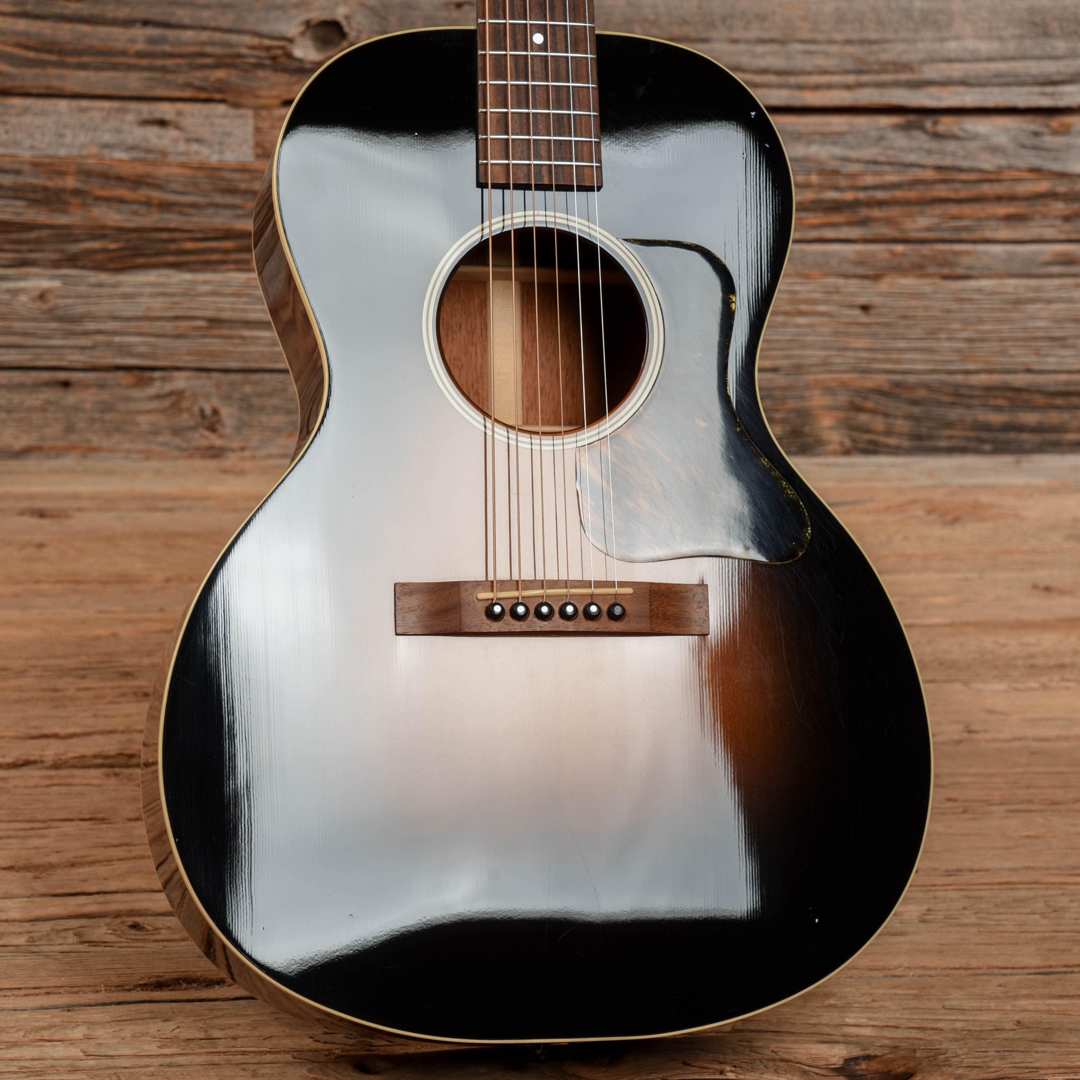 Huss & Dalton Crossroads Sunburst 2013 Acoustic Guitars / Concert