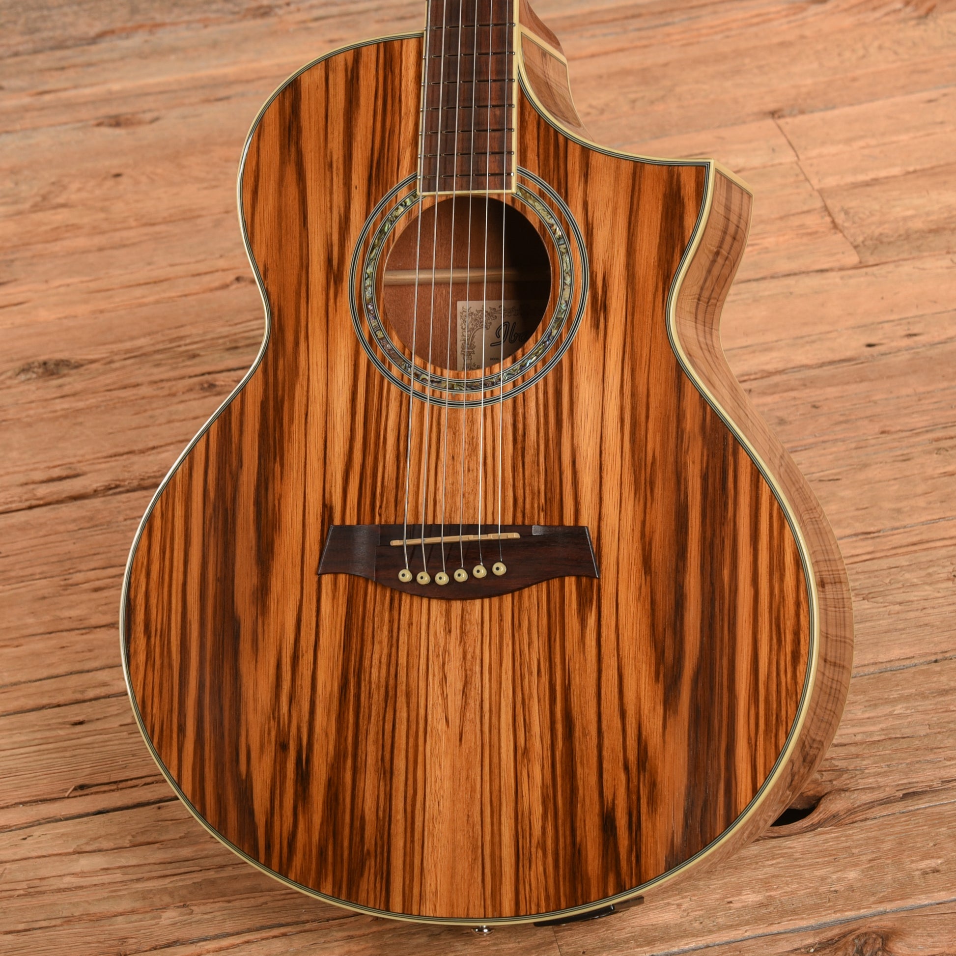 Ibanez EW20ZWE-NT1203 Natural Acoustic Guitars / OM and Auditorium