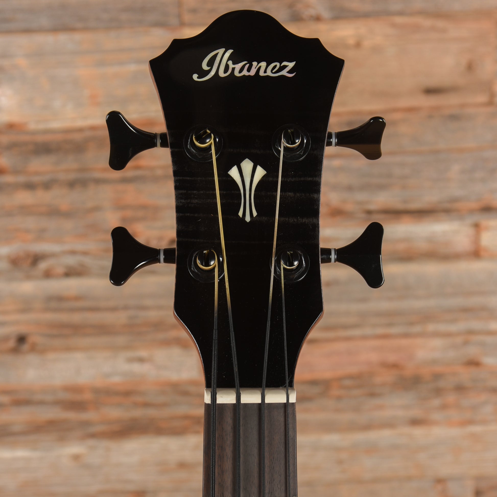 Ibanez AEGB25ETKH Acoustic-Electric Guitar AEG Transparent Black Sunburst High Gloss Bass Guitars / 4-String