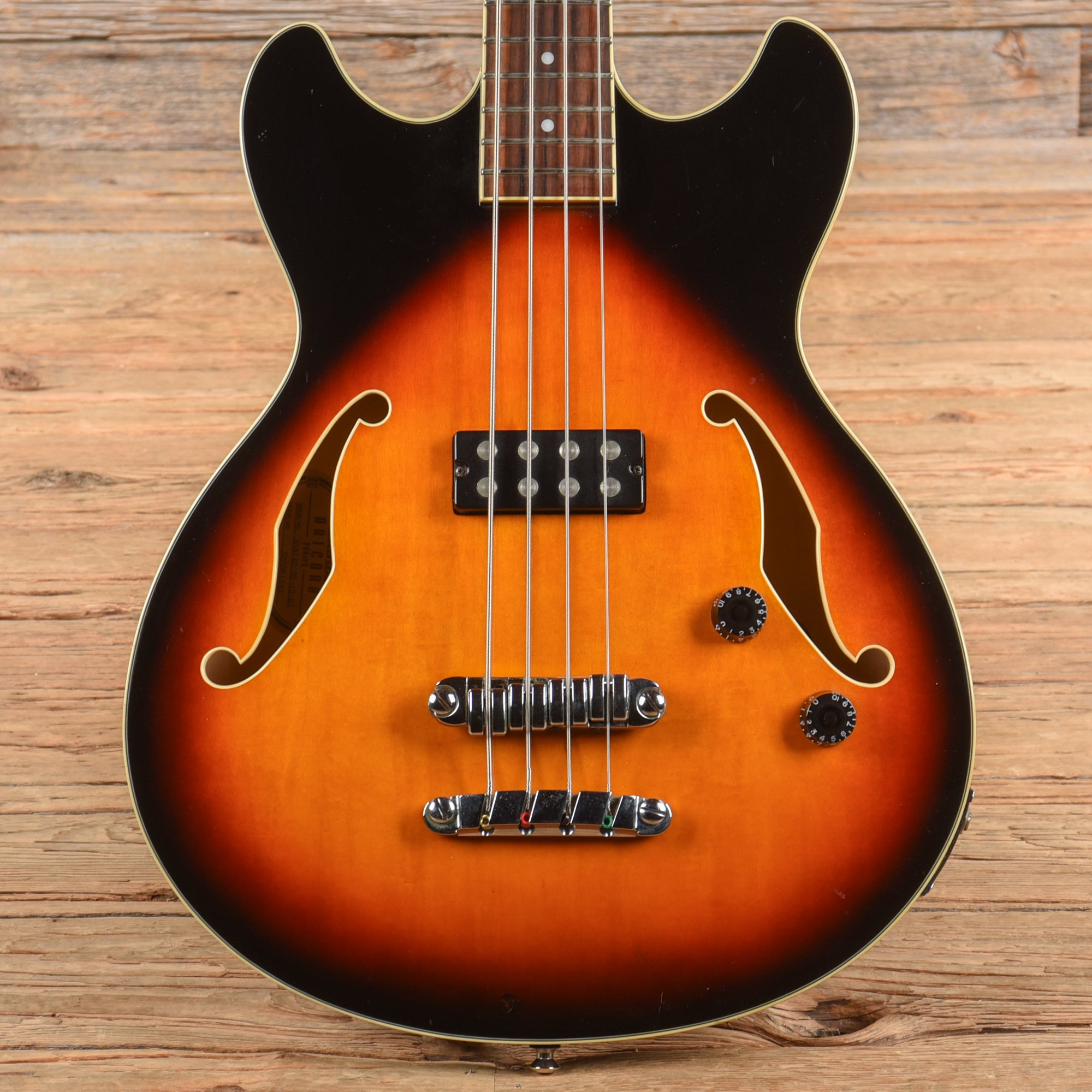 Ibanez ASB140 Sunburst 2006 Bass Guitars / 4-String