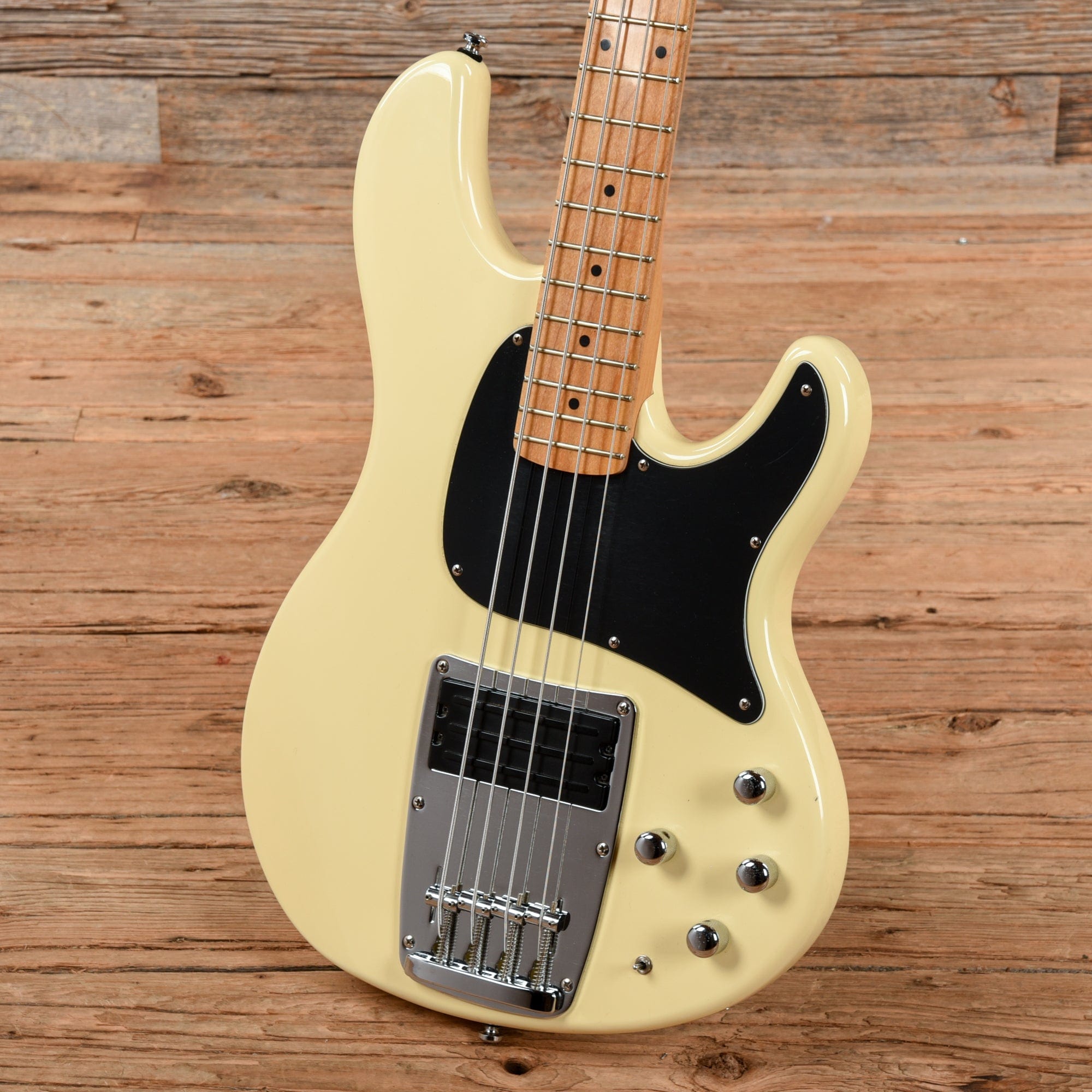 Ibanez ATK300 Ivory – Chicago Music Exchange