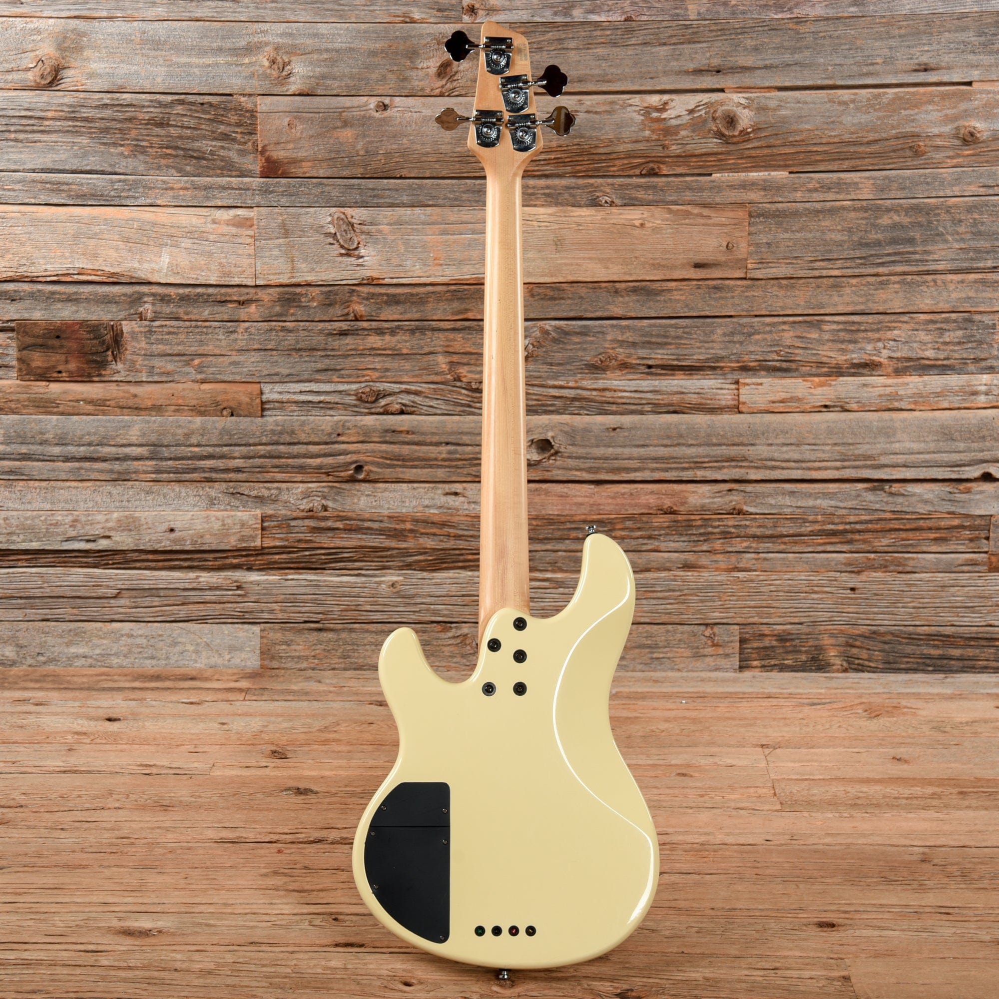 Ibanez ATK300 Ivory – Chicago Music Exchange
