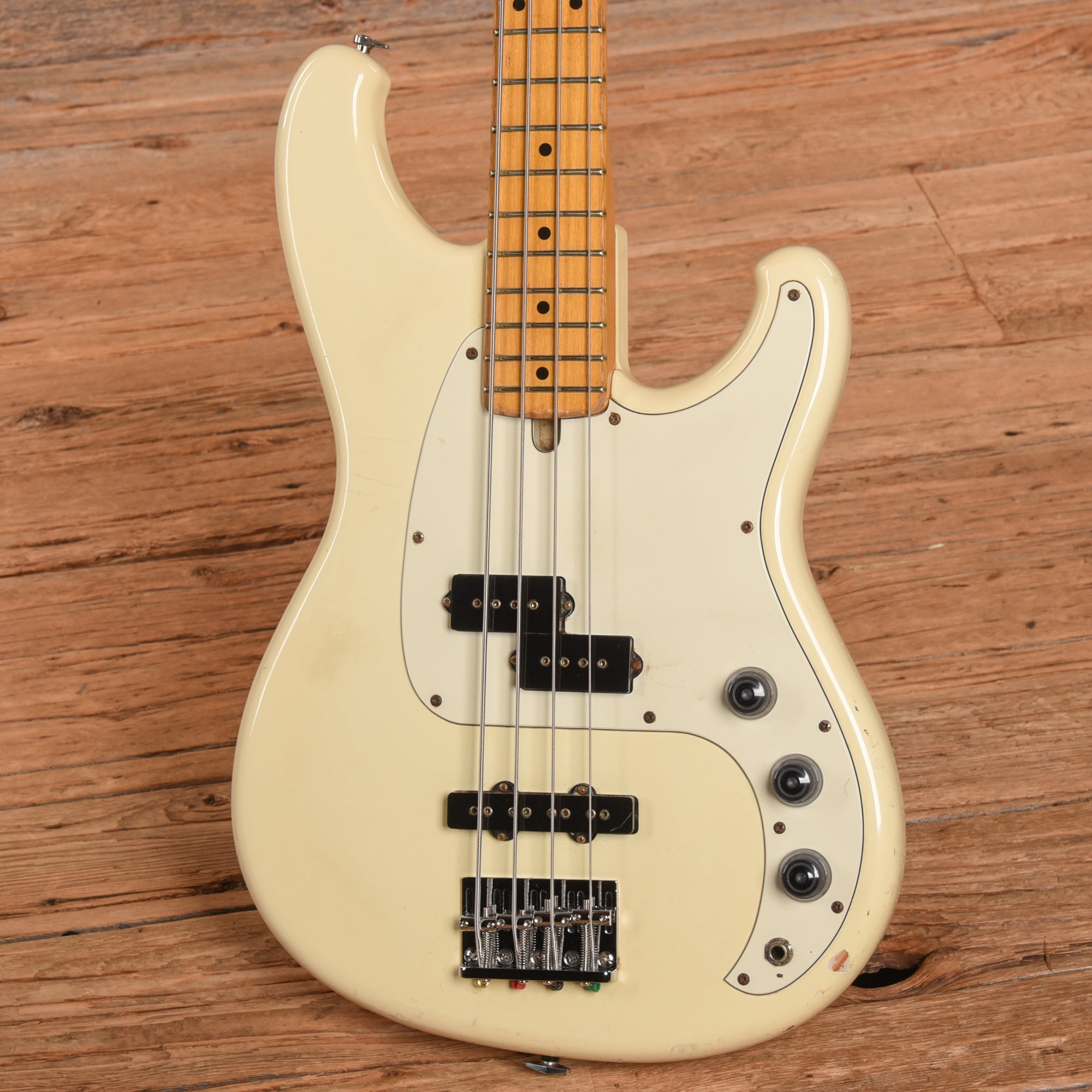 Ibanez RB650 Roadstar II White 1980s Bass Guitars / 4-String