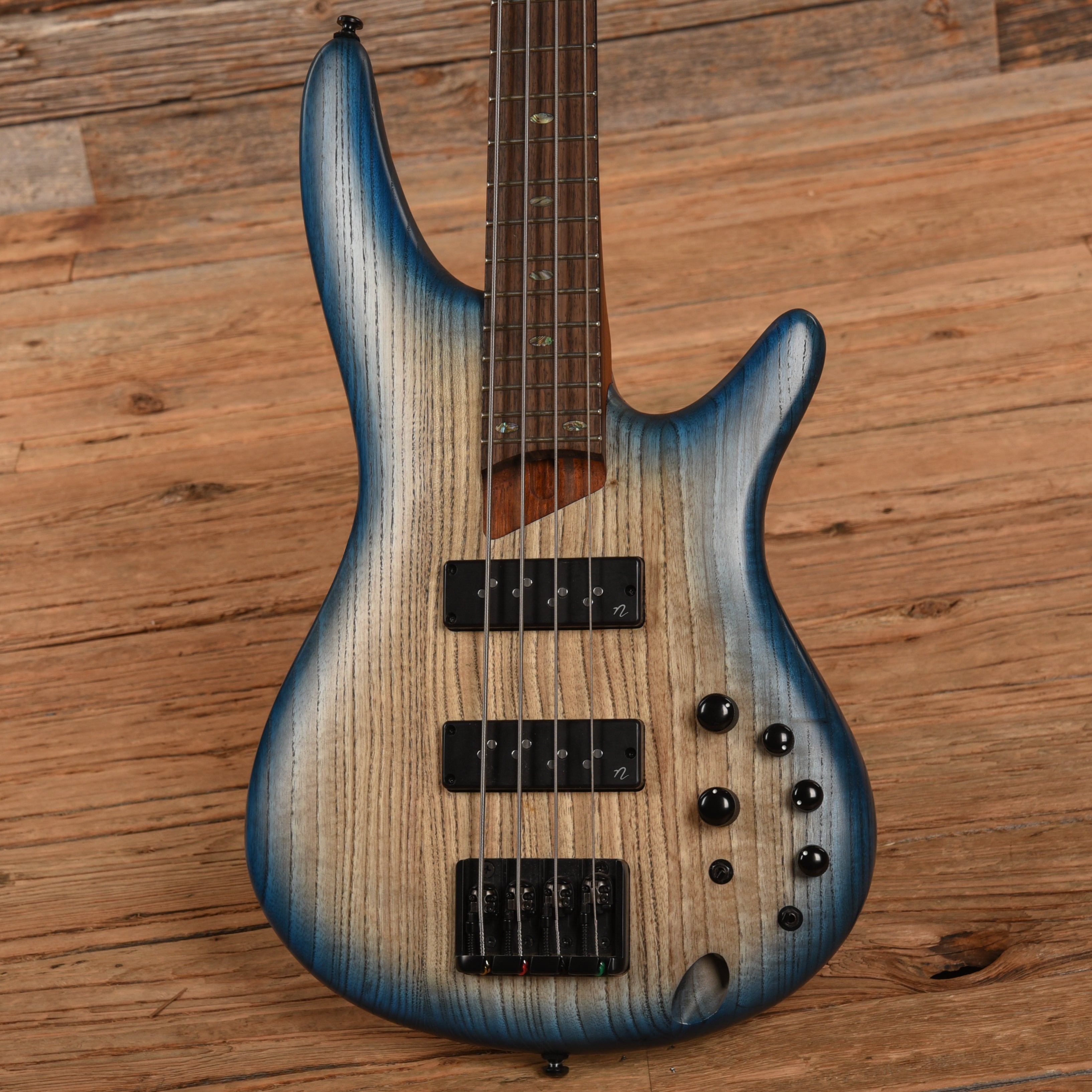 Ibanez SR600E Cosmic Blue Starburst Flat 2023 Bass Guitars / 4-String