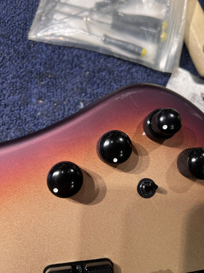 Ibanez EHB600CCM EHB Ergonomic Headless Bass Charred Champagne Burst Matte Bass Guitars