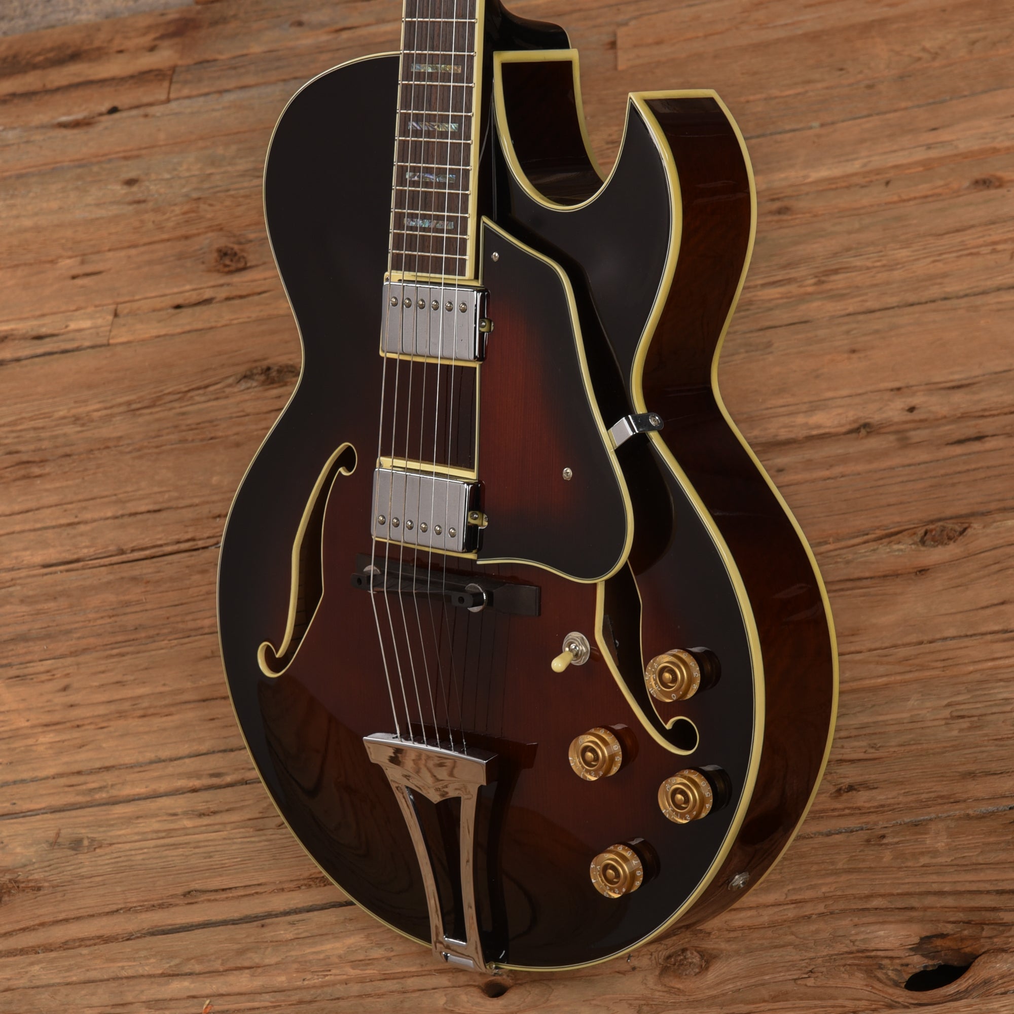 【新品弦張替済】Ibanez フルアコ AK85-DVS ARTCOREシリーズ 新品弦張替済】Ibanez フルアコ AK85-DVS ARTCOREシリーズ - メルカリ