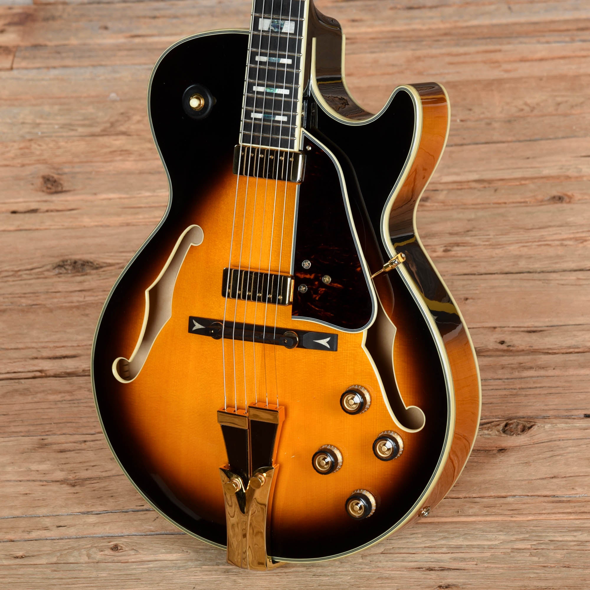 Ibanez GB10SE George Benson Signature Sunburst 2016 Electric Guitars / Hollow Body