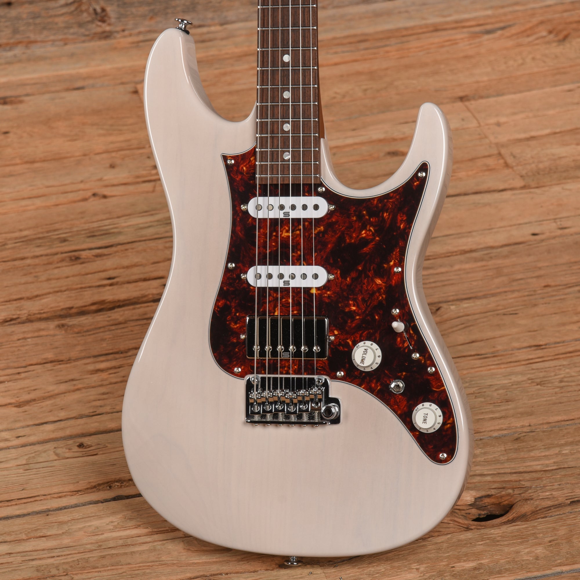 Ibanez AZ2204N White Electric Guitars / Solid Body