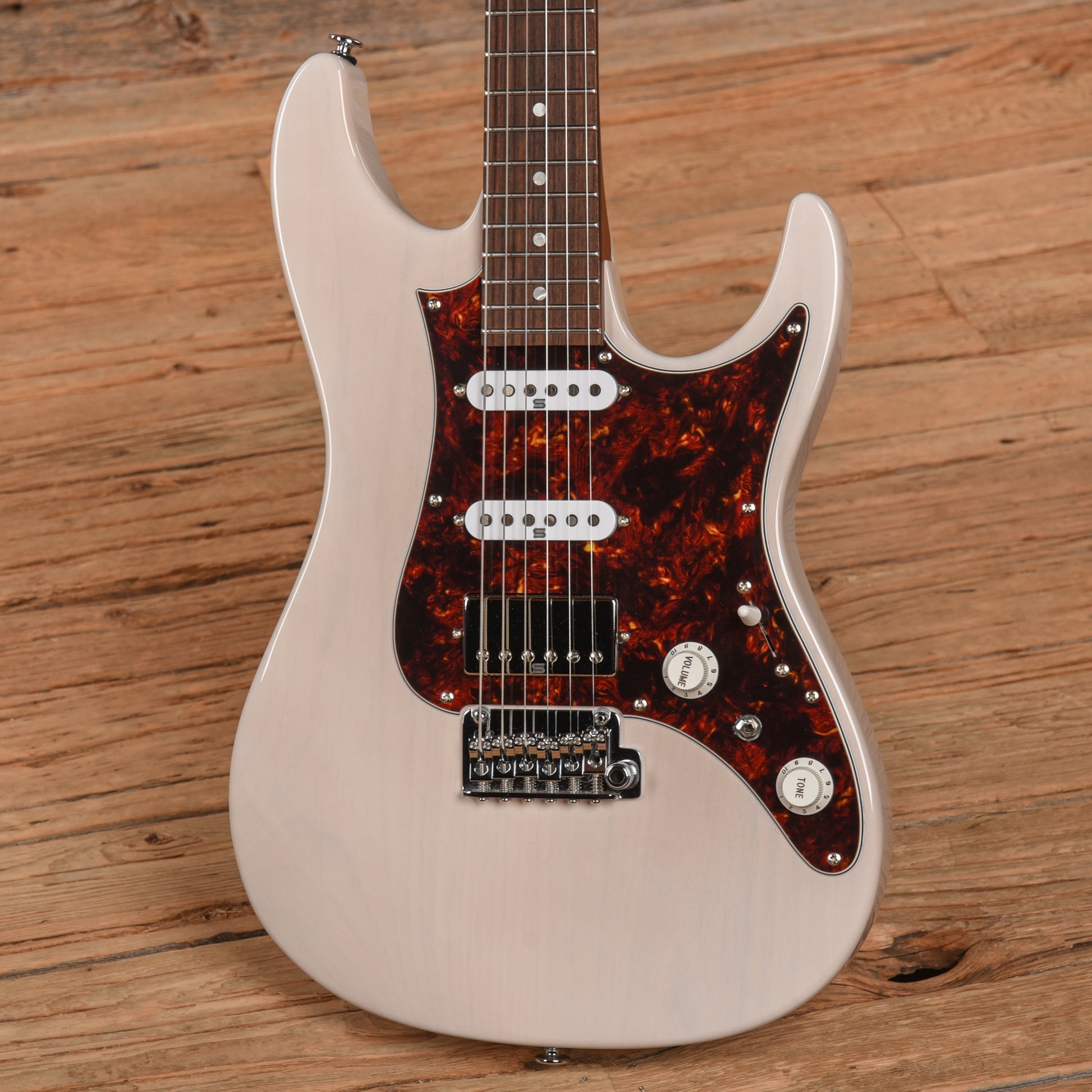 Ibanez AZ2204N White Electric Guitars / Solid Body