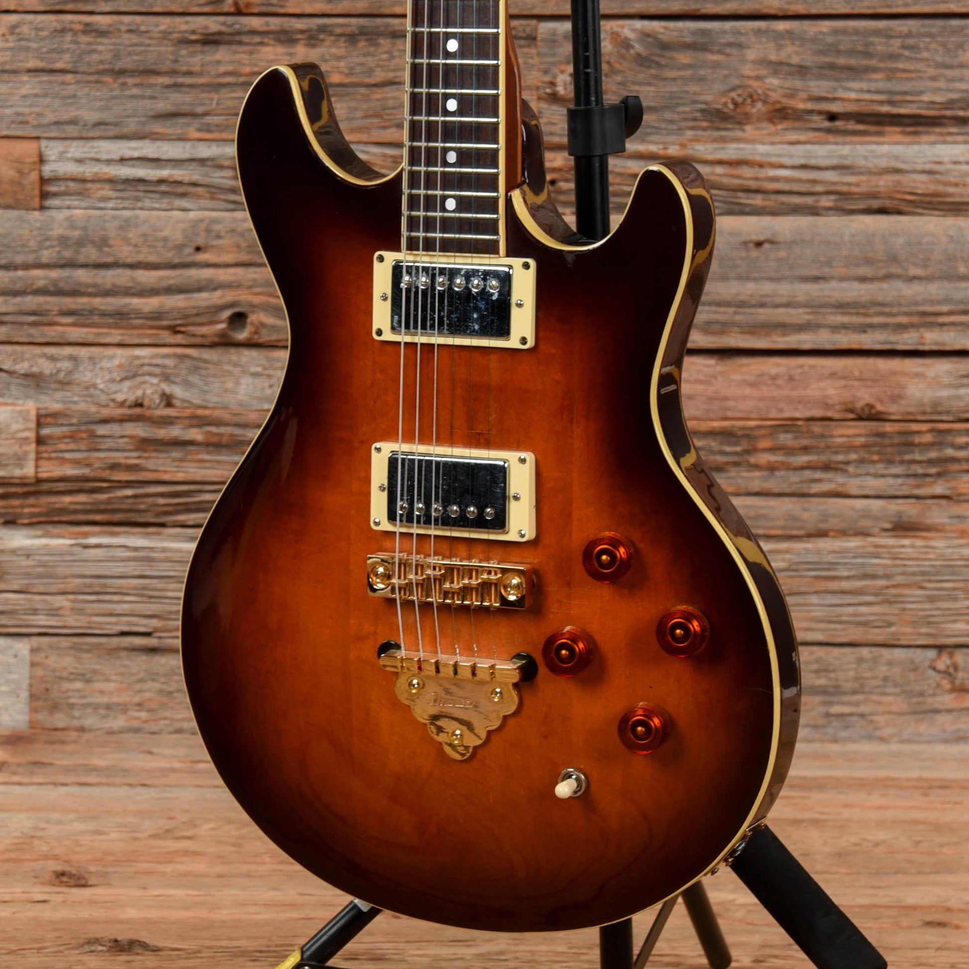 Ibanez CN100 Sunburst Electric Guitars / Solid Body