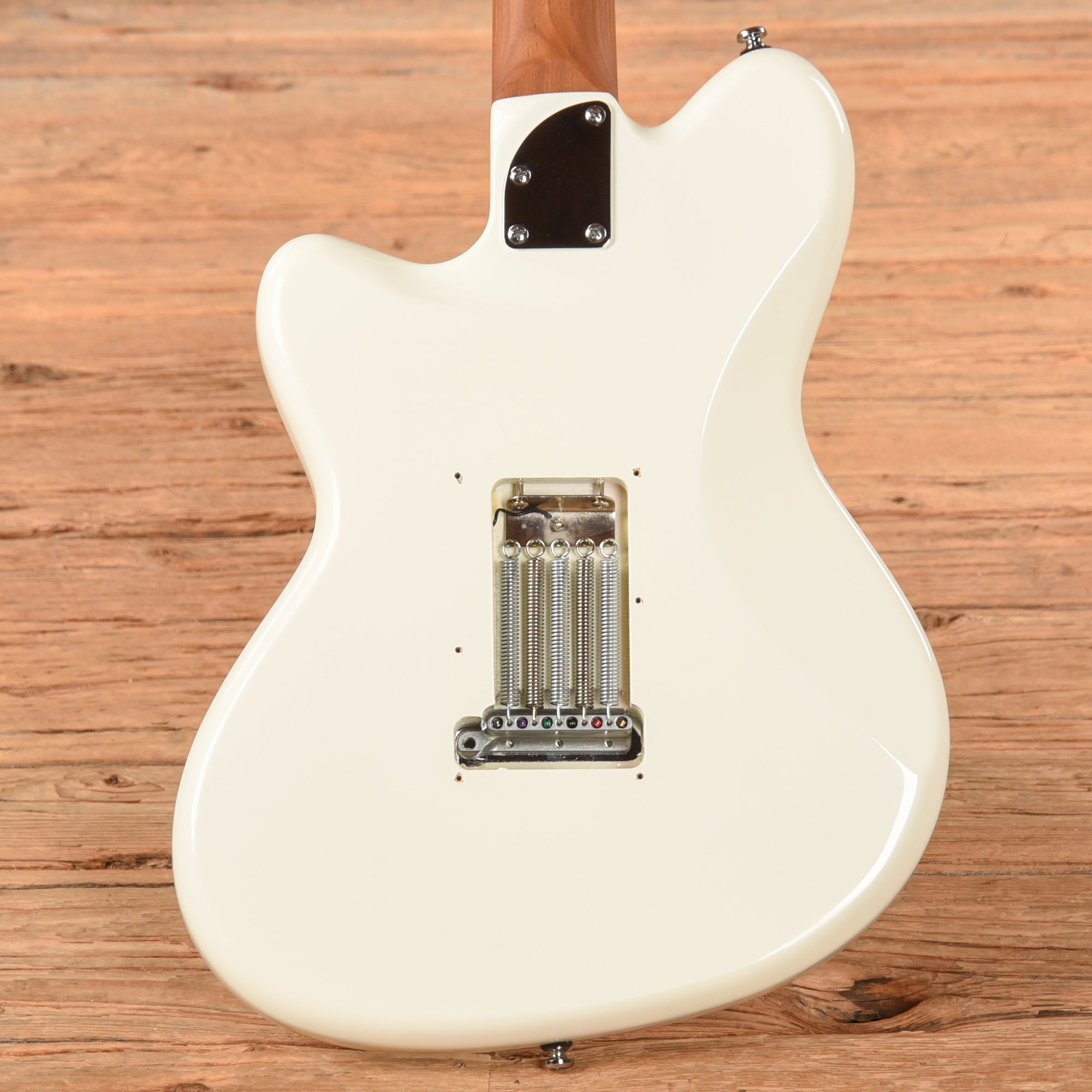 Ibanez ICHI00 White Electric Guitars / Solid Body