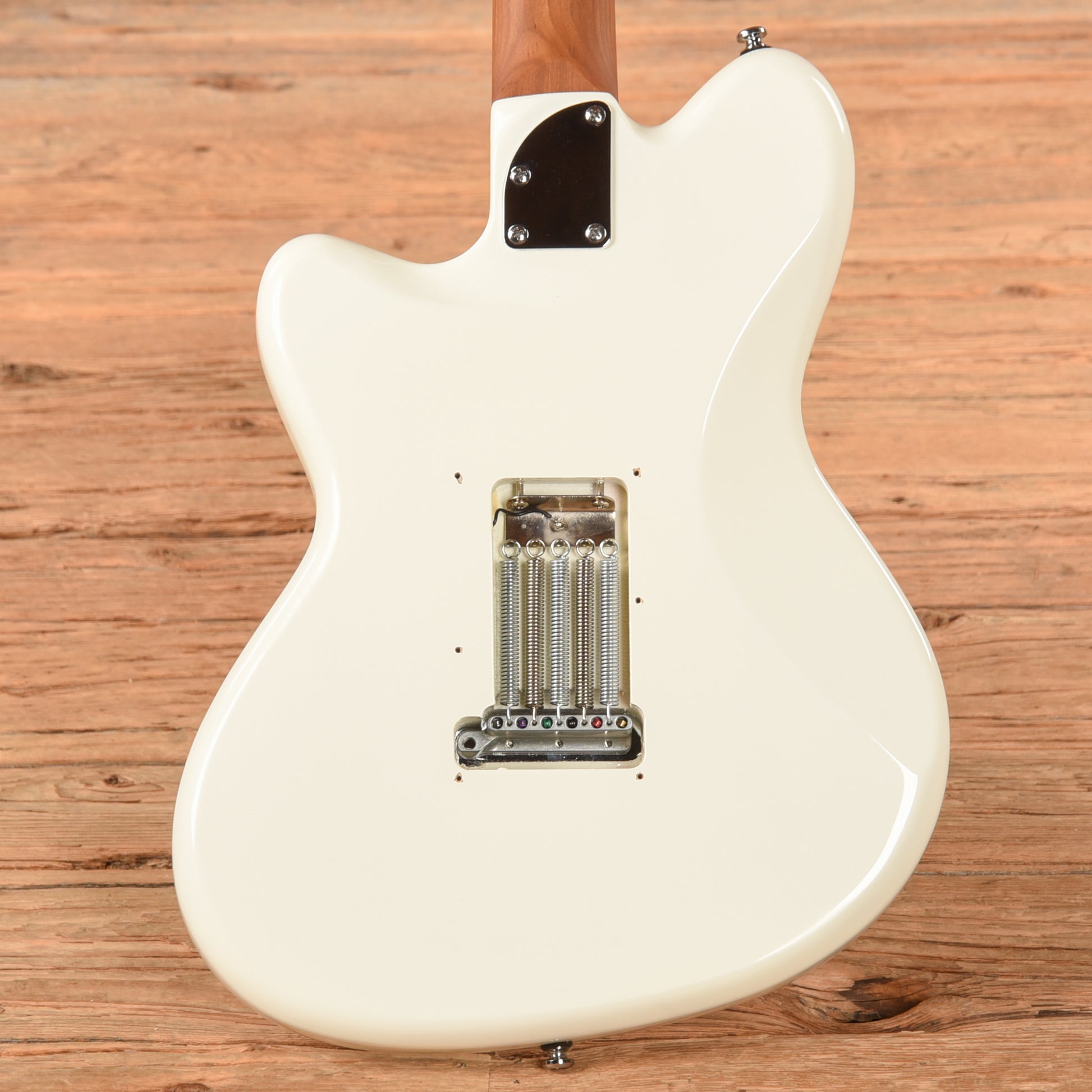 Ibanez ICHI00 White Electric Guitars / Solid Body
