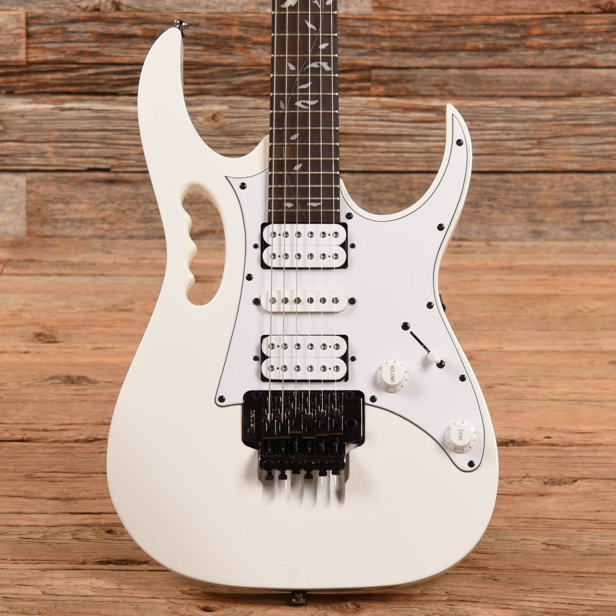 Ibanez JEMJR Steve Vai Signature White Chicago Music Exchange ibanez-jemjr-steve-vai-signature-white-chicago-music-exchange
