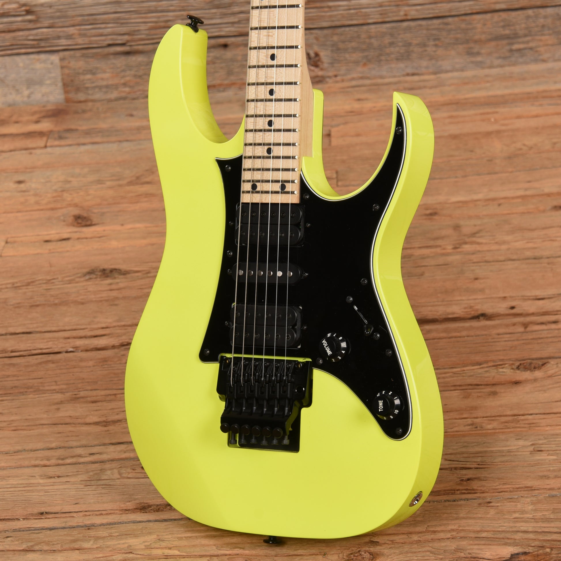 Ibanez RG550 Genesis Dessert Yellow Electric Guitars / Solid Body