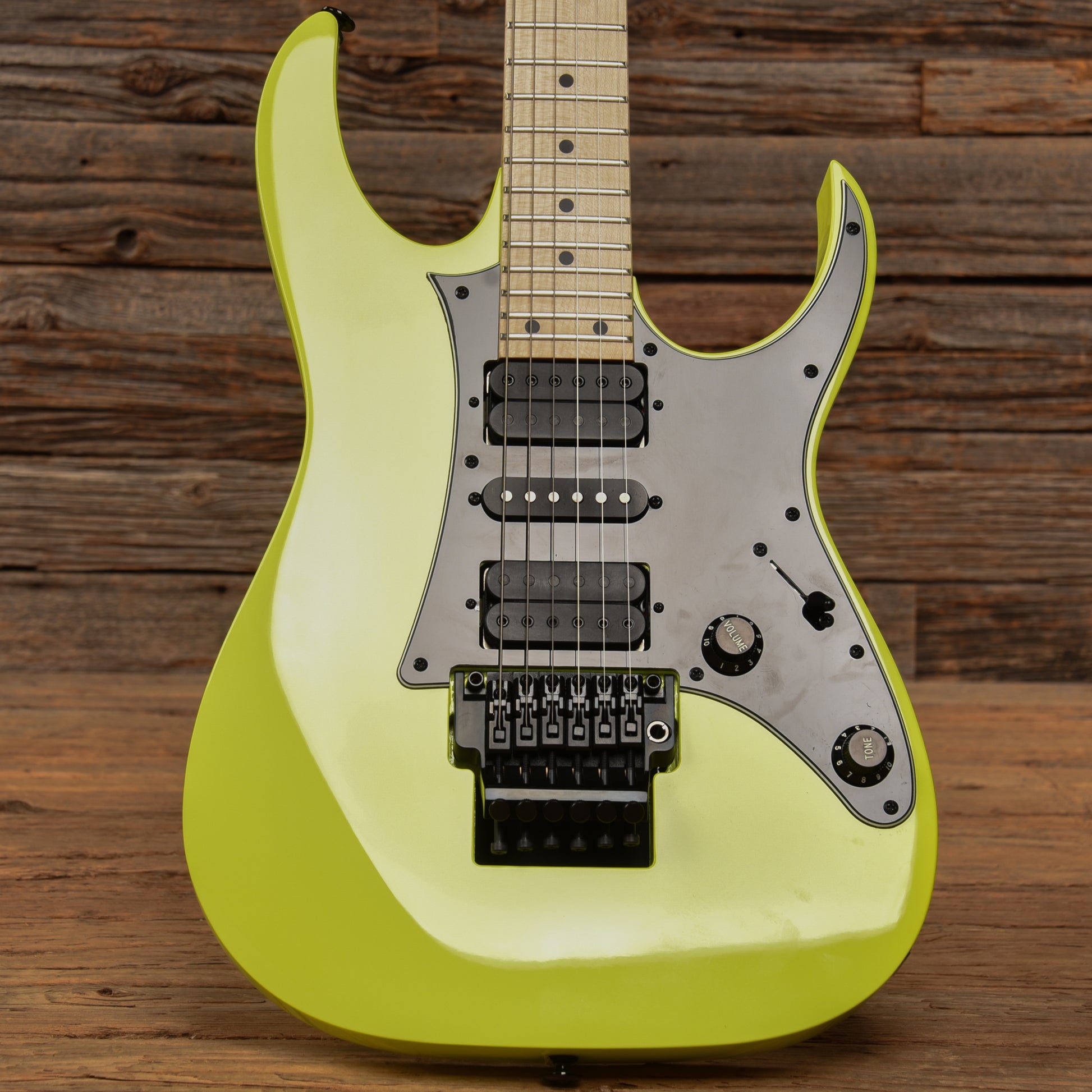 Ibanez RG550 Genesis Dessert Yellow Electric Guitars / Solid Body