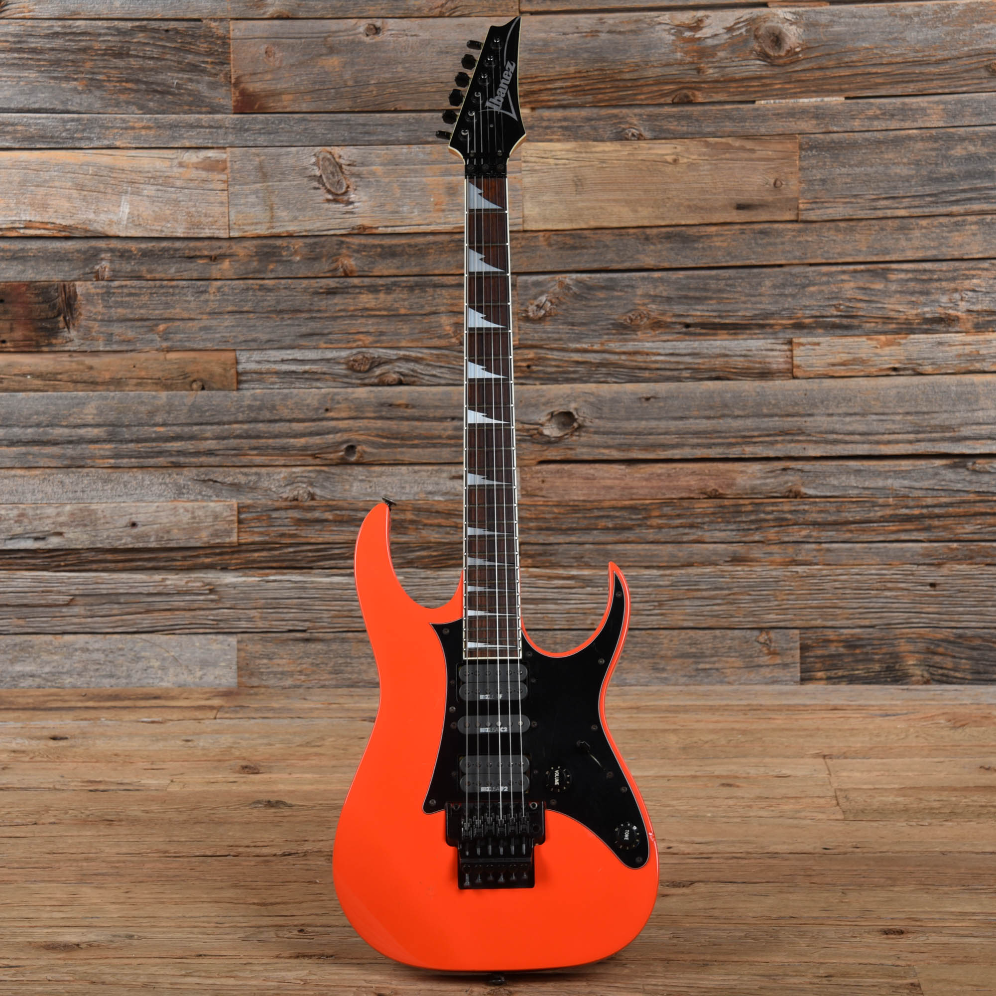 Ibanez RG750 Five Alarm Red 1989 – Chicago Music Exchange