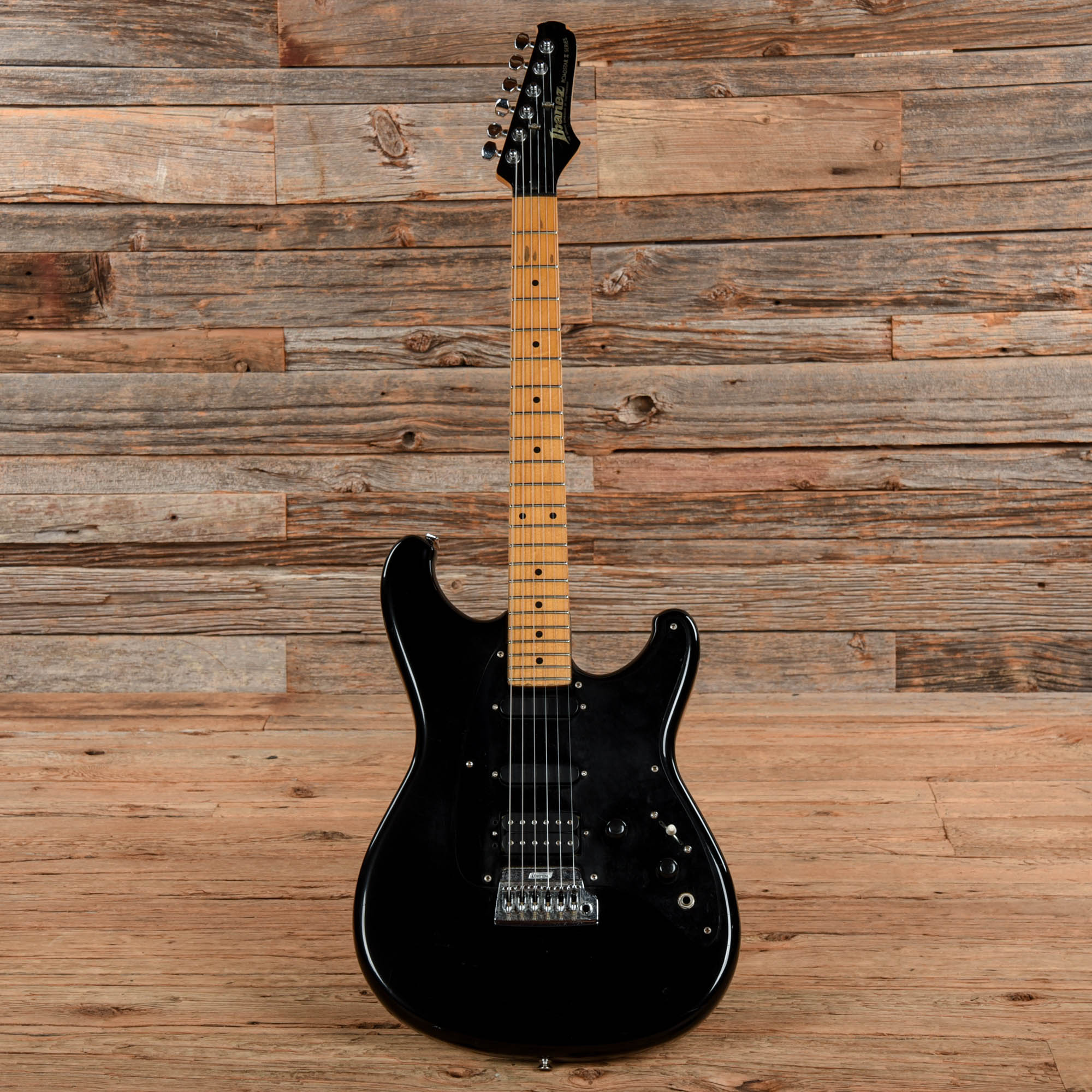 Ibanez Roadstar II RS-140 Black 1980s Electric Guitars / Solid Body