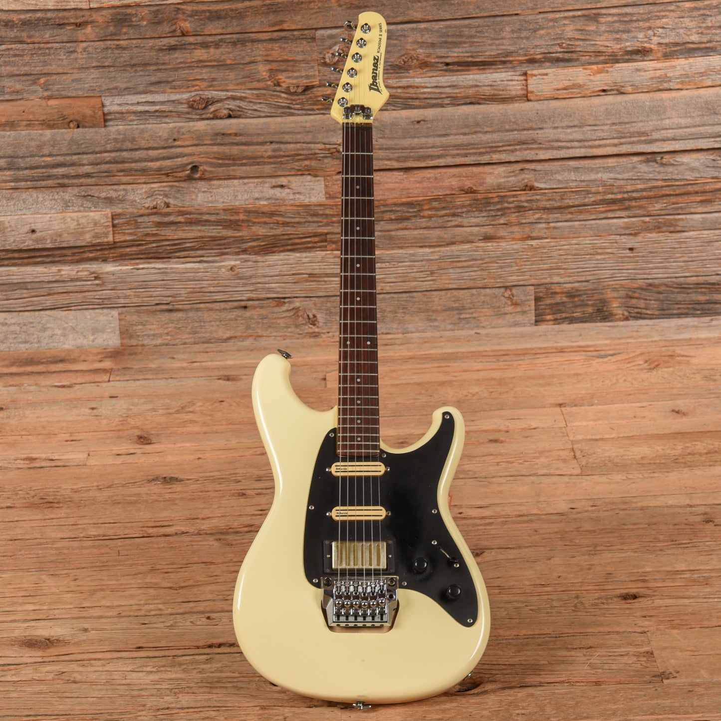 Ibanez Roadstar II RS440 White Electric Guitars / Solid Body