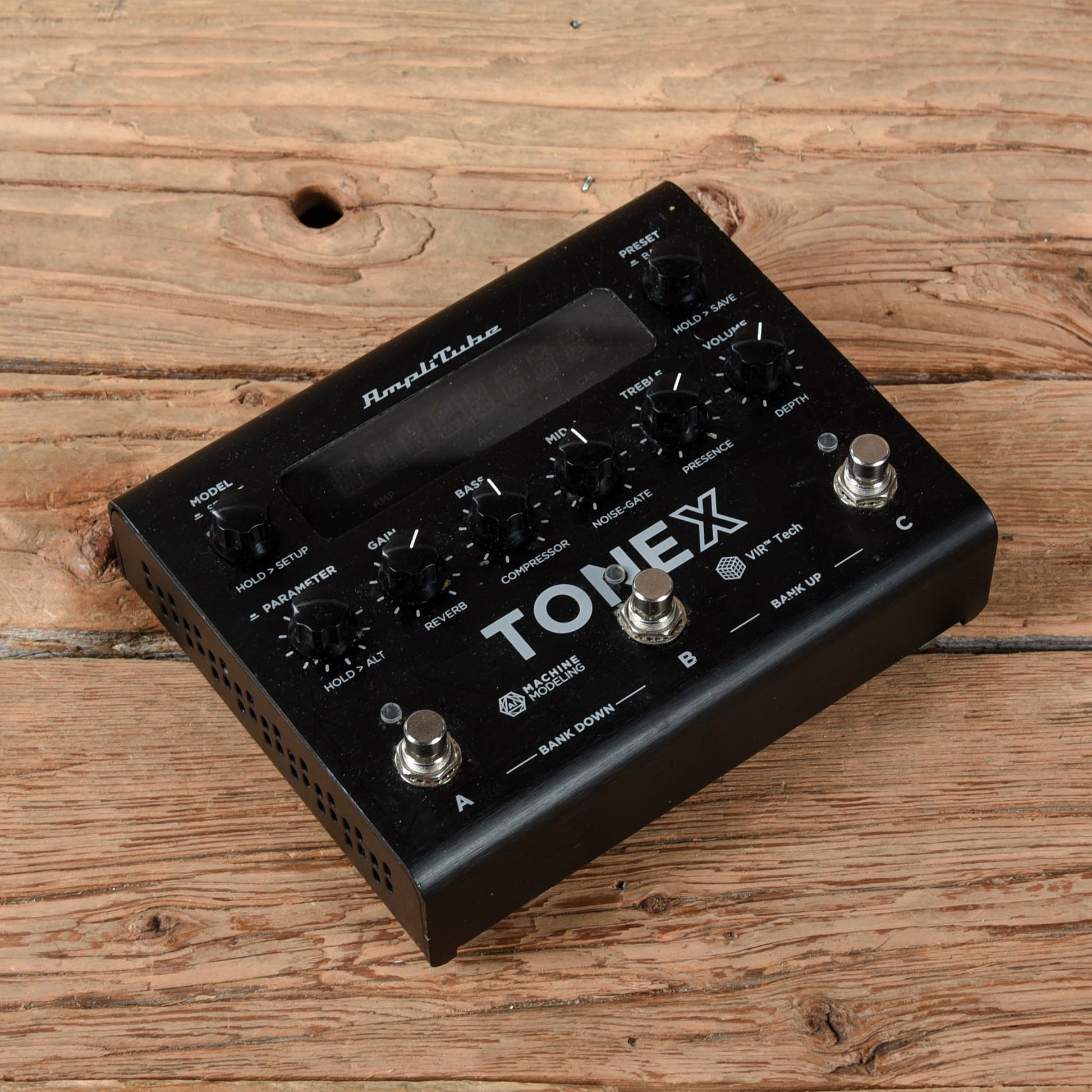 IK Multimedia ToneX Effects and Pedals / Multi-Effect Unit