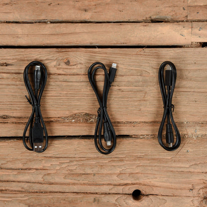 IK Multimedia iRig HD 2 Studio-Quality Guitar Interface for iOS Pro Audio / Interfaces