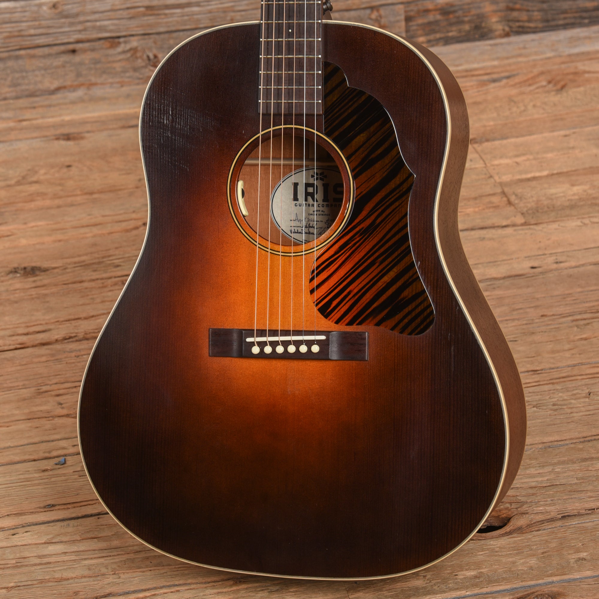 Iris DF Sunburst Acoustic Guitars / Dreadnought