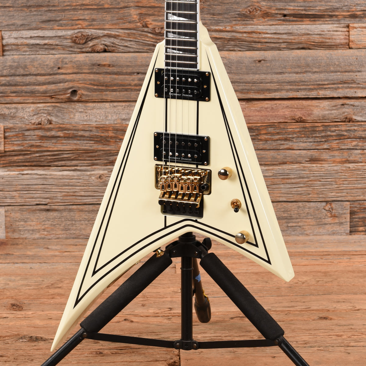 Jackson RR3 Rhoads V White 2024 Electric Guitars