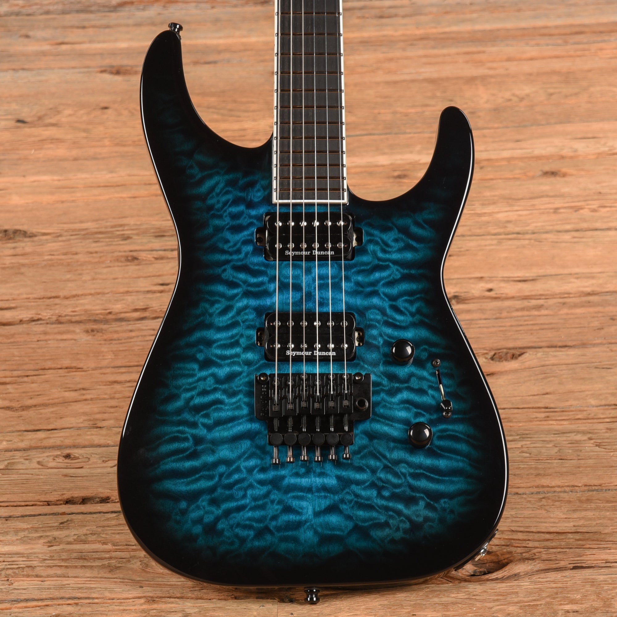 Jackson Custom Shop Custom Select Soloist 2H FR QMT Trans Blue Burst 2022 Electric Guitars / Solid Body