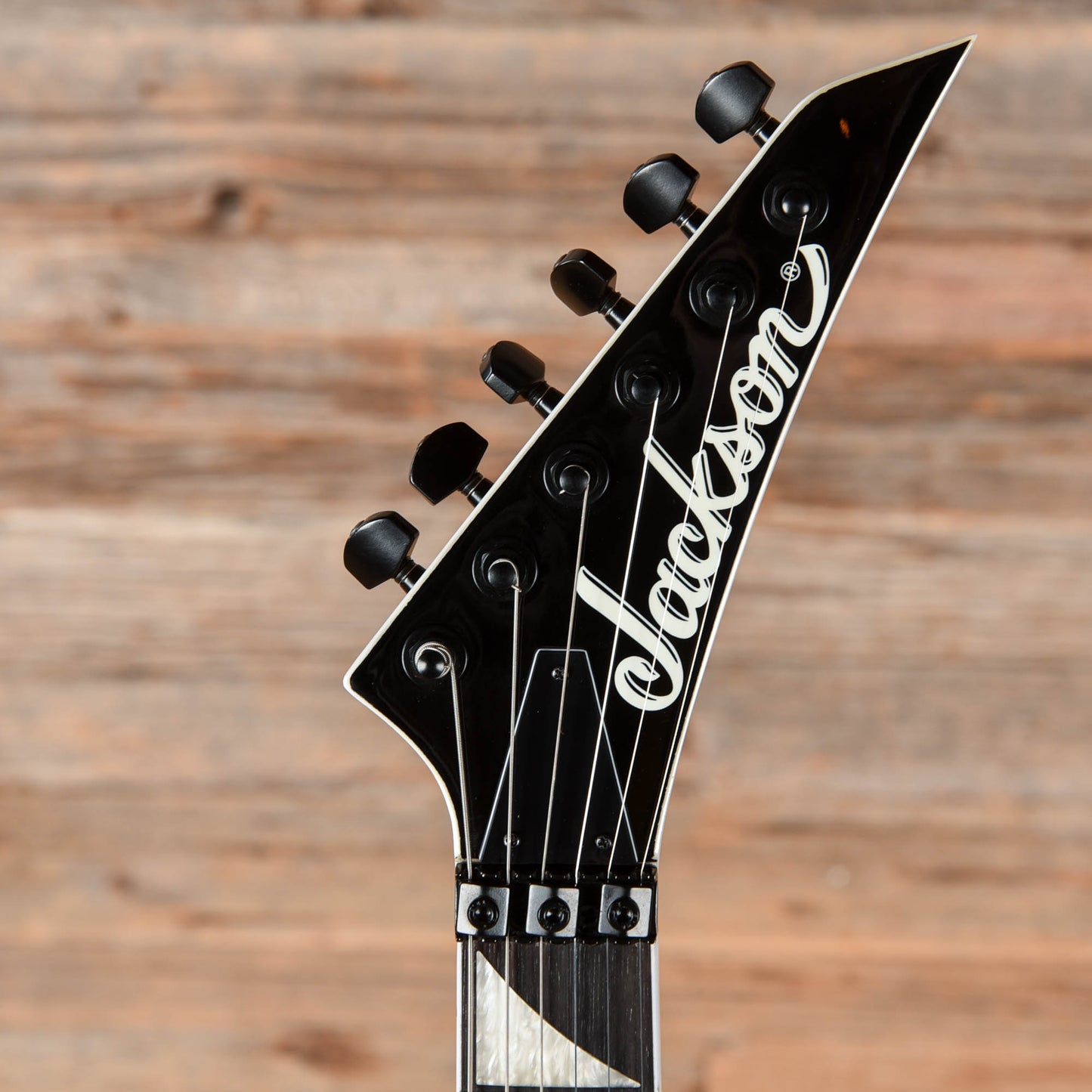 Jackson Dinky Green Burst 2021 Electric Guitars / Solid Body