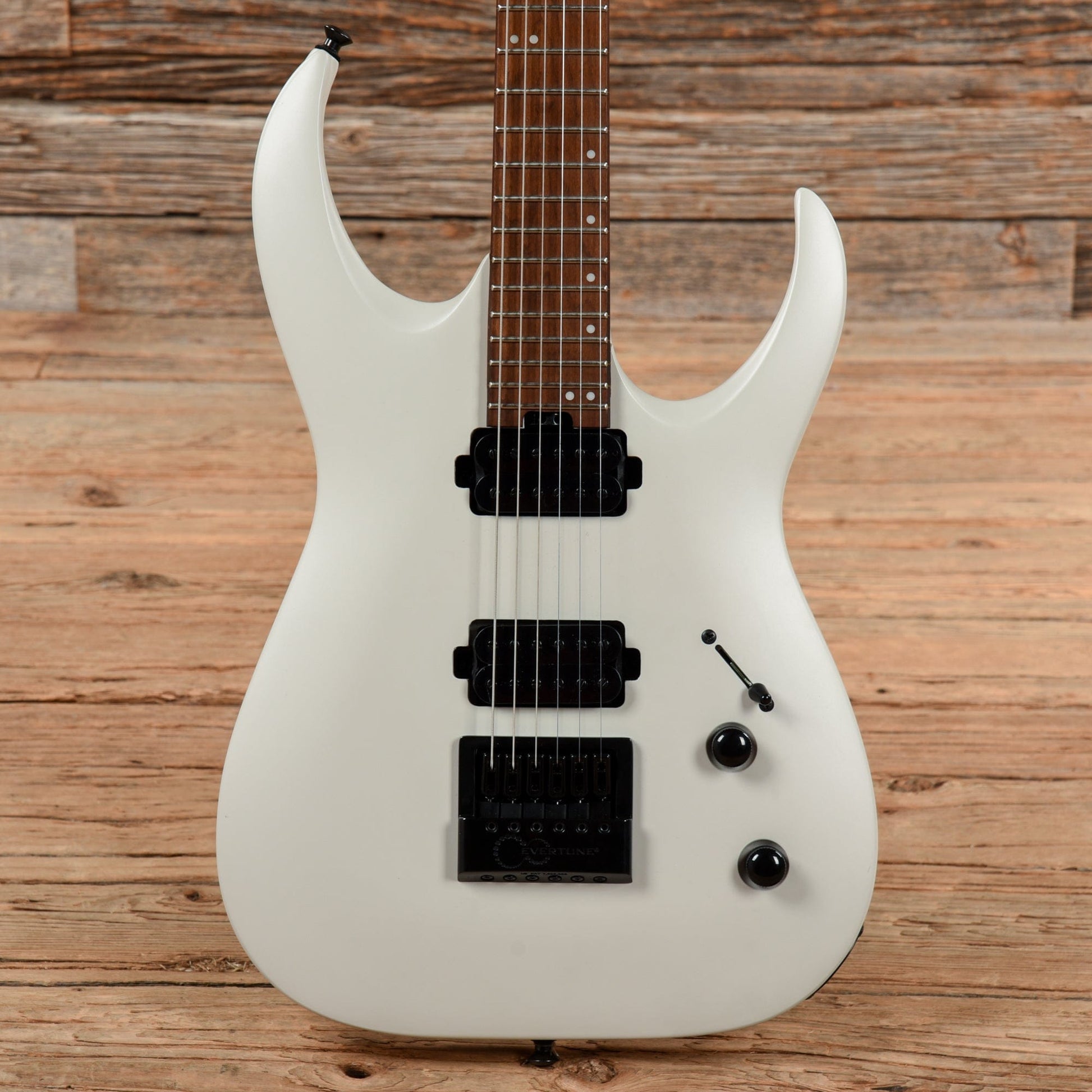 Jackson Pro Series Misha Mansoor Signature Juggernaut White Electric Guitars / Solid Body