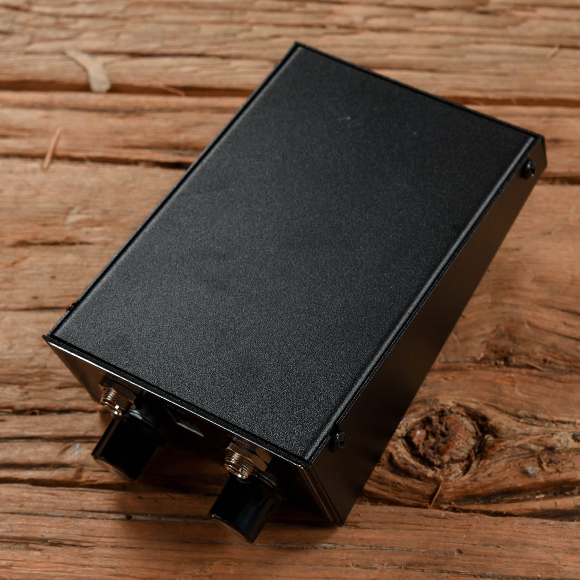 jhs pedals smiley JHS Legends Series Smiley 1969 London Fuzz – Chicago Music Exchange