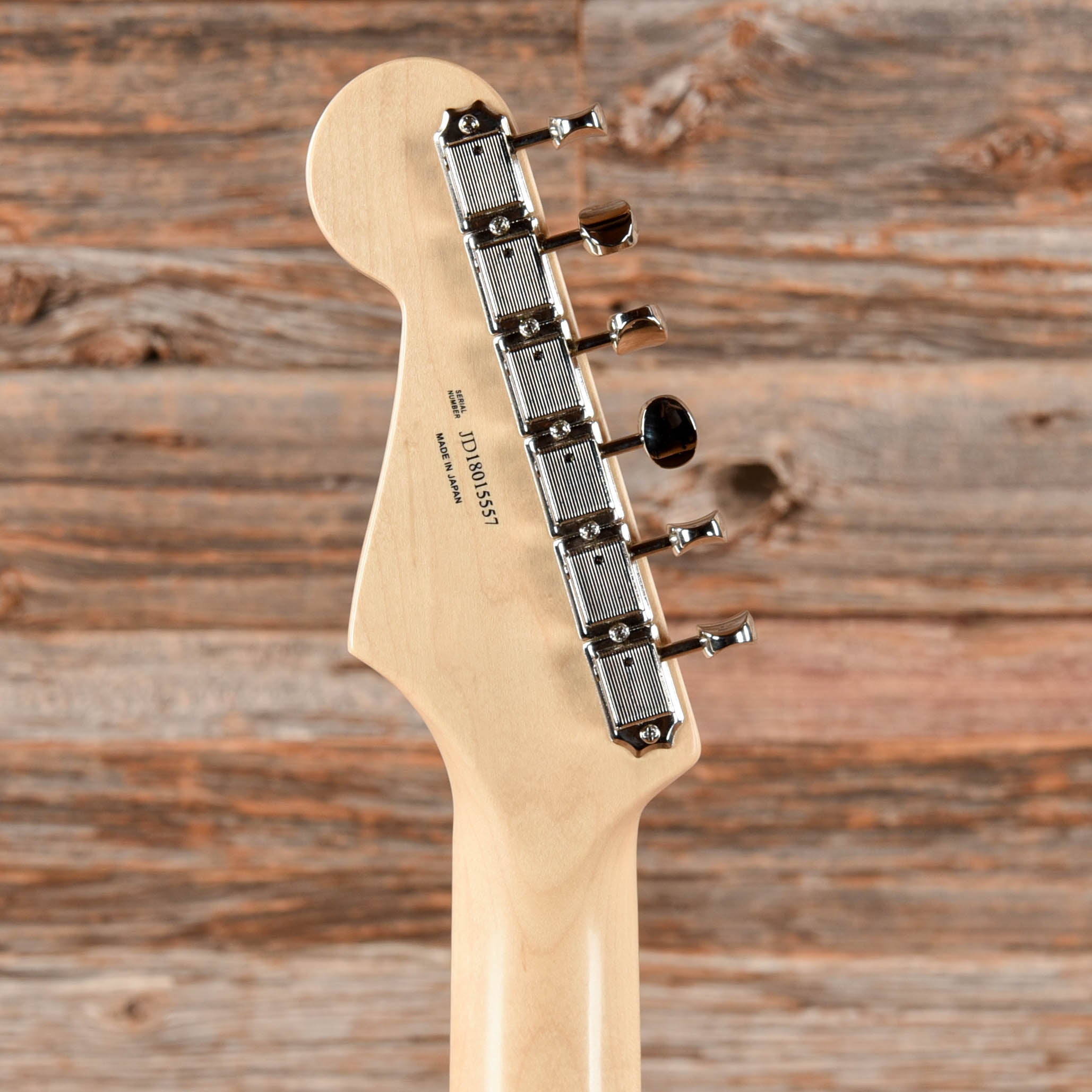 Fender Aerodyne Classic Stratocaster 3-Color Sunburst 2019