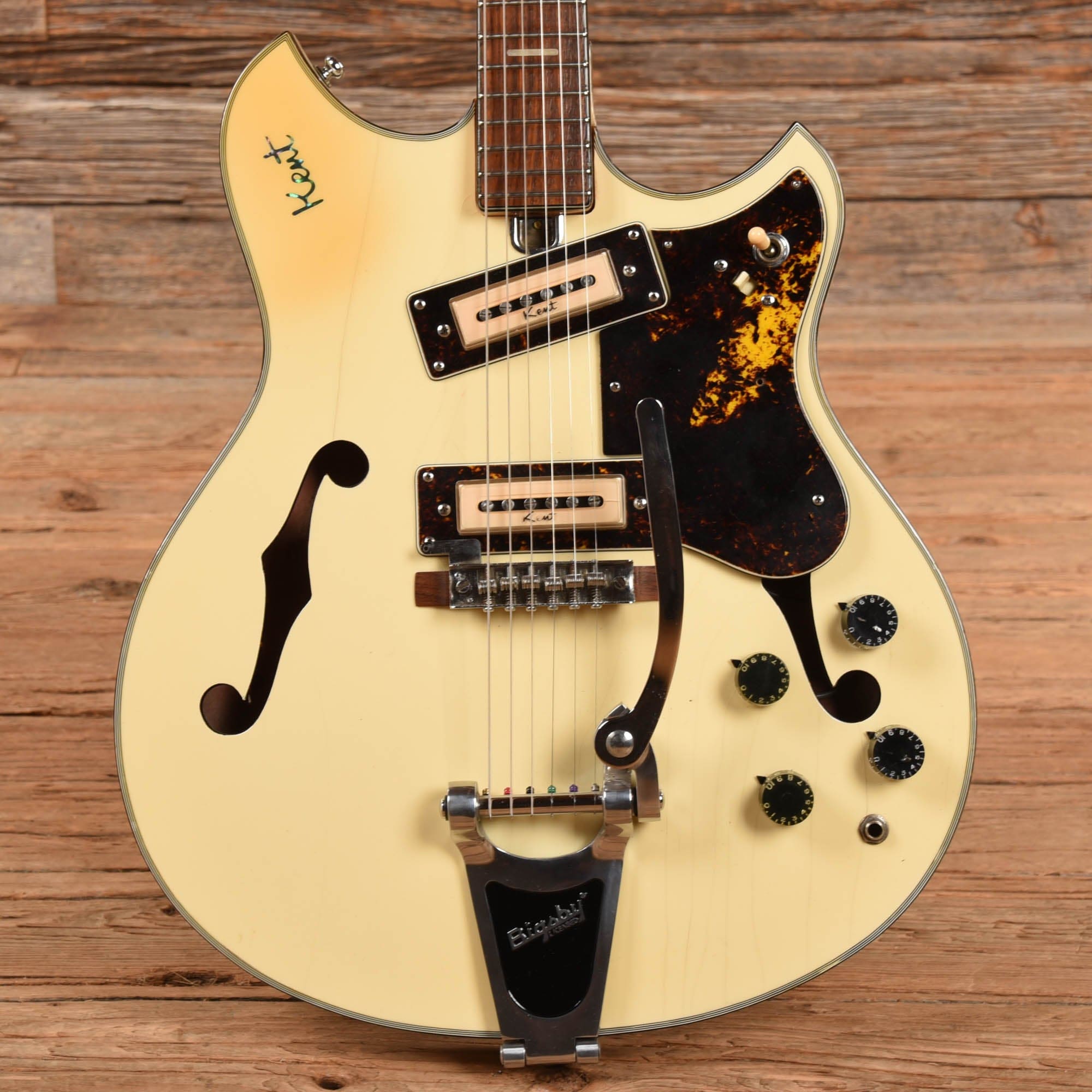 Kend Model Kent Model 820 White 1960s – Chicago Music Exchange